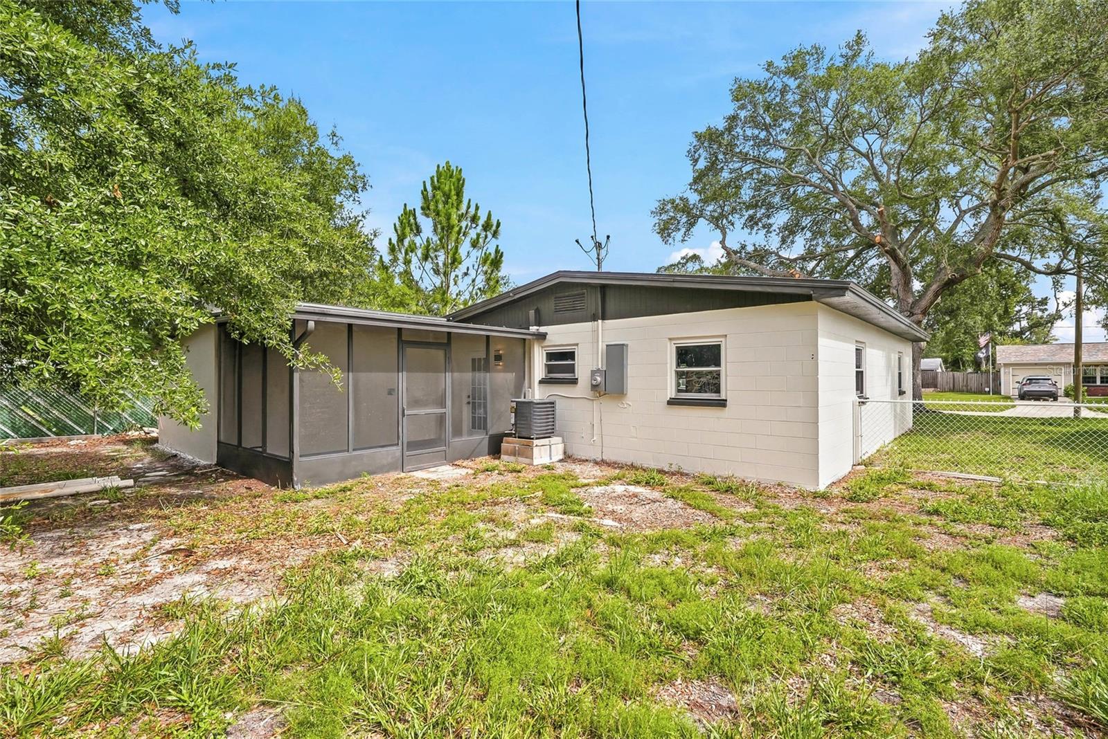 8118 Tanglewood Ln Property Photo 31