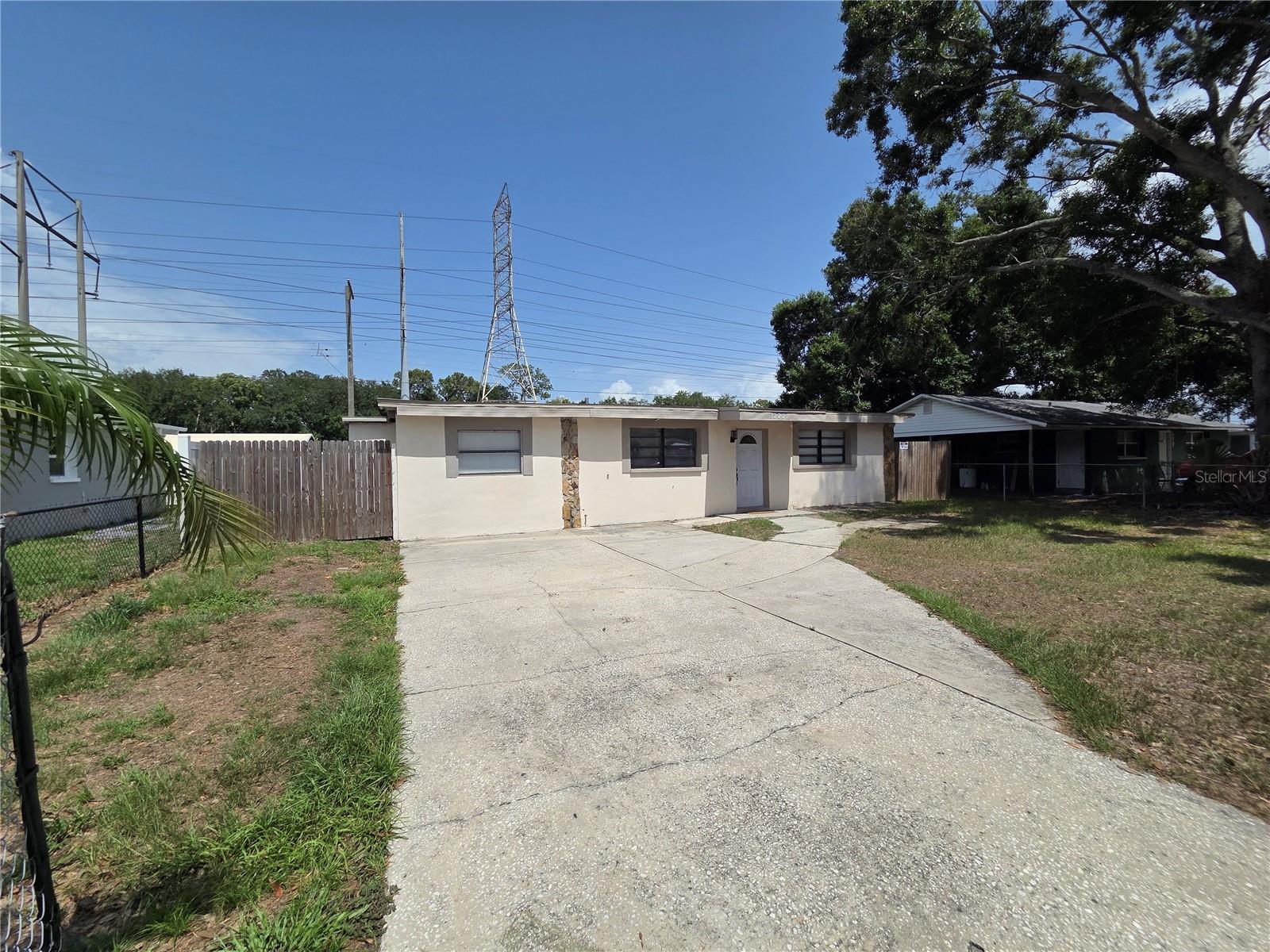 3222 WELBORN WAY Property Photo 1