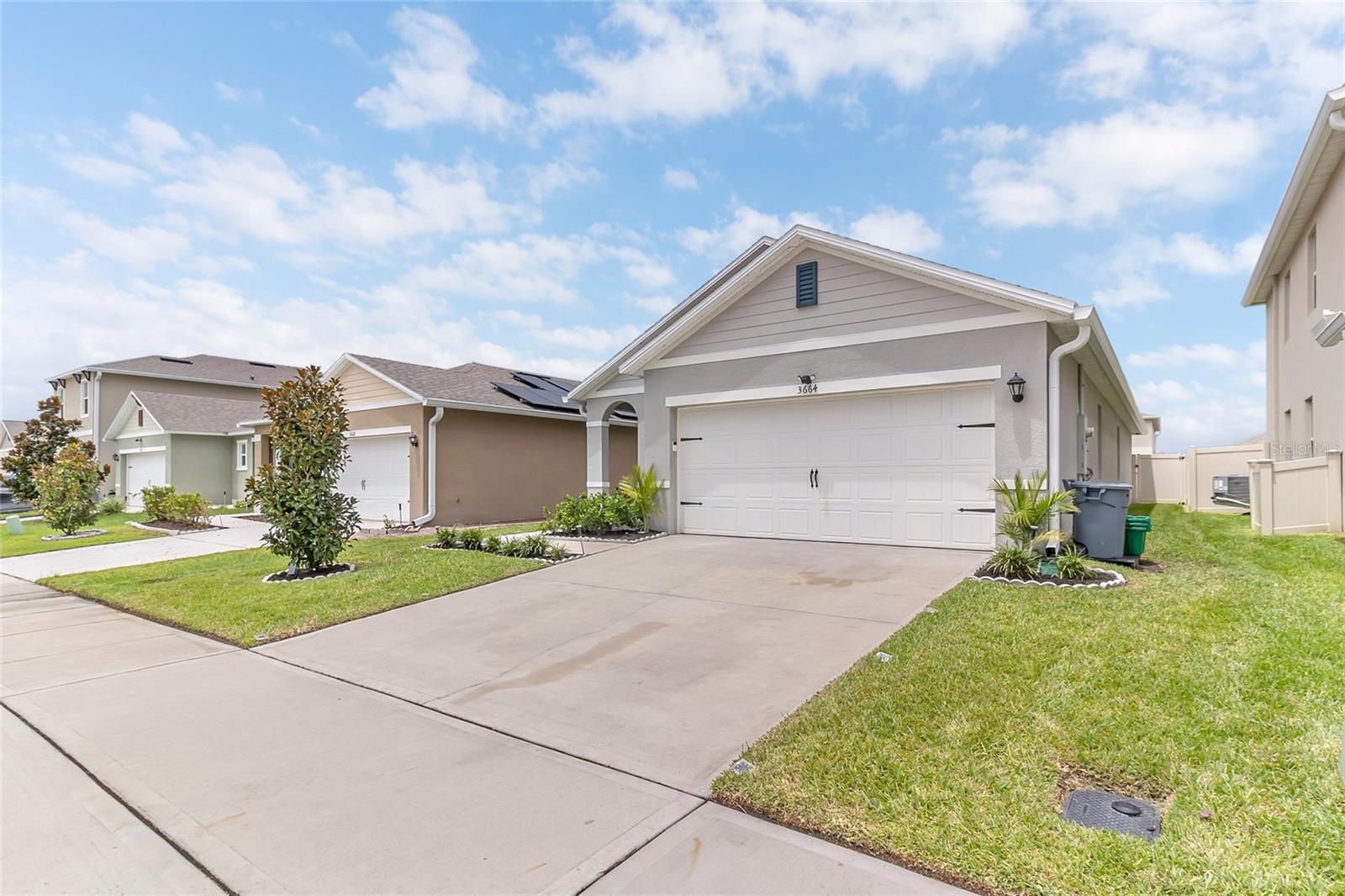 3664 Sungrove Cir Property Photo 4