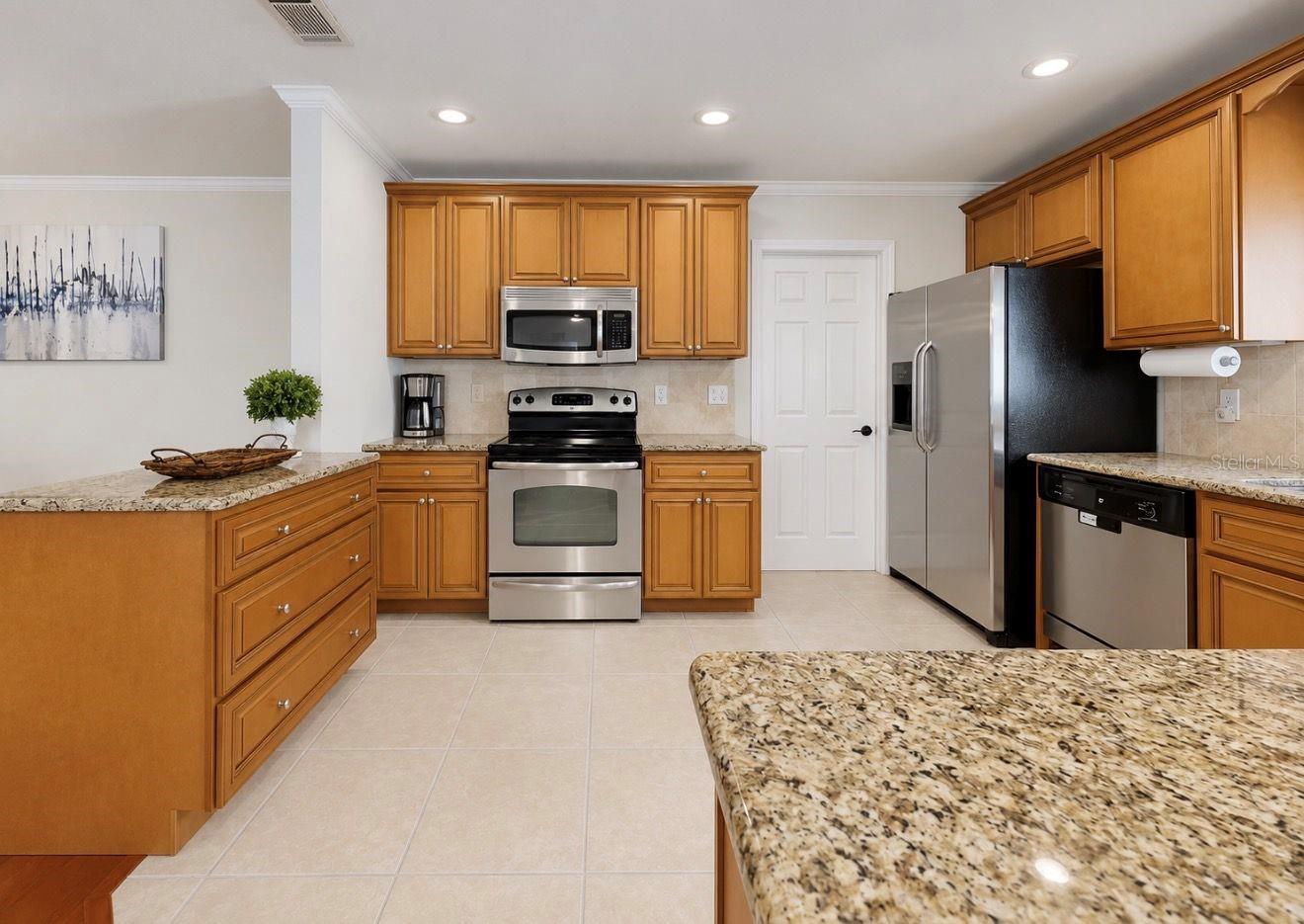 1005 Highgrove Ct Property Photo 13