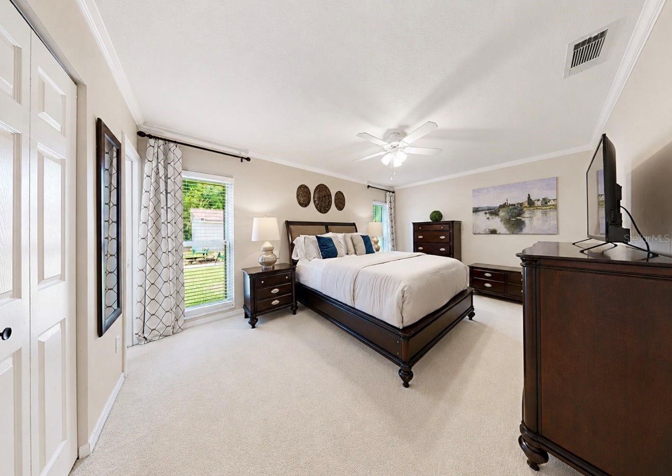 1005 Highgrove Ct Property Photo 16