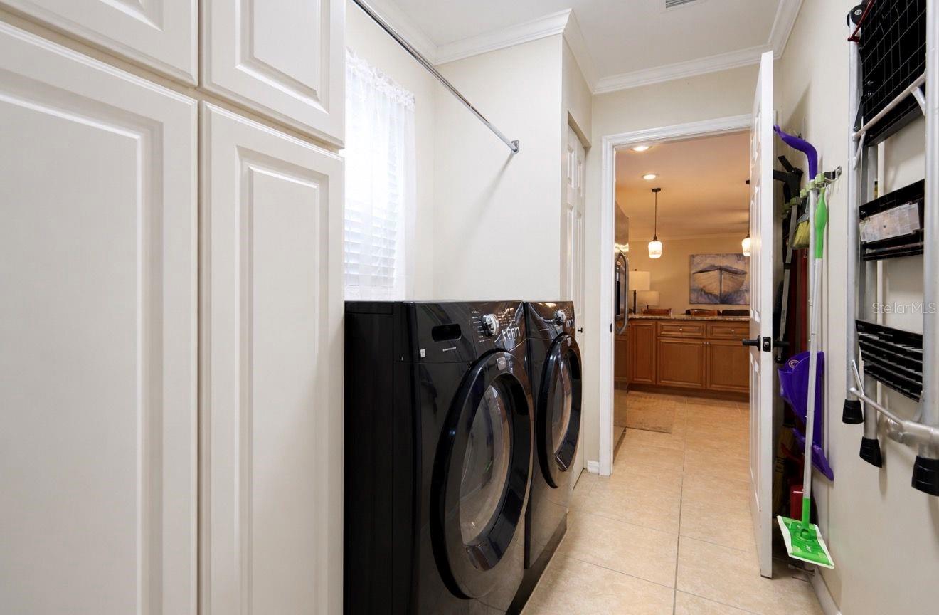 1005 Highgrove Ct Property Photo 23
