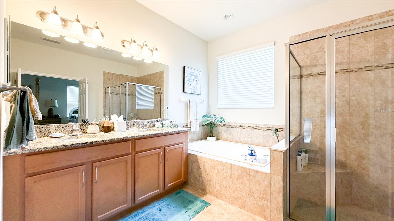 1947 Altavista Cir Property Photo 23
