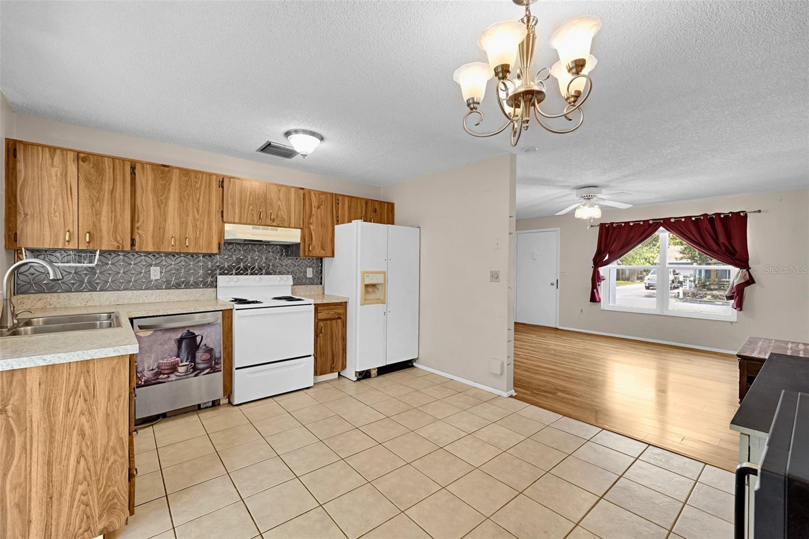 7412 Humboldt Ave Property Photo 15