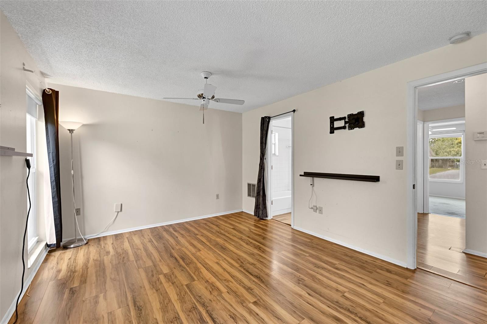 7412 Humboldt Ave Property Photo 17
