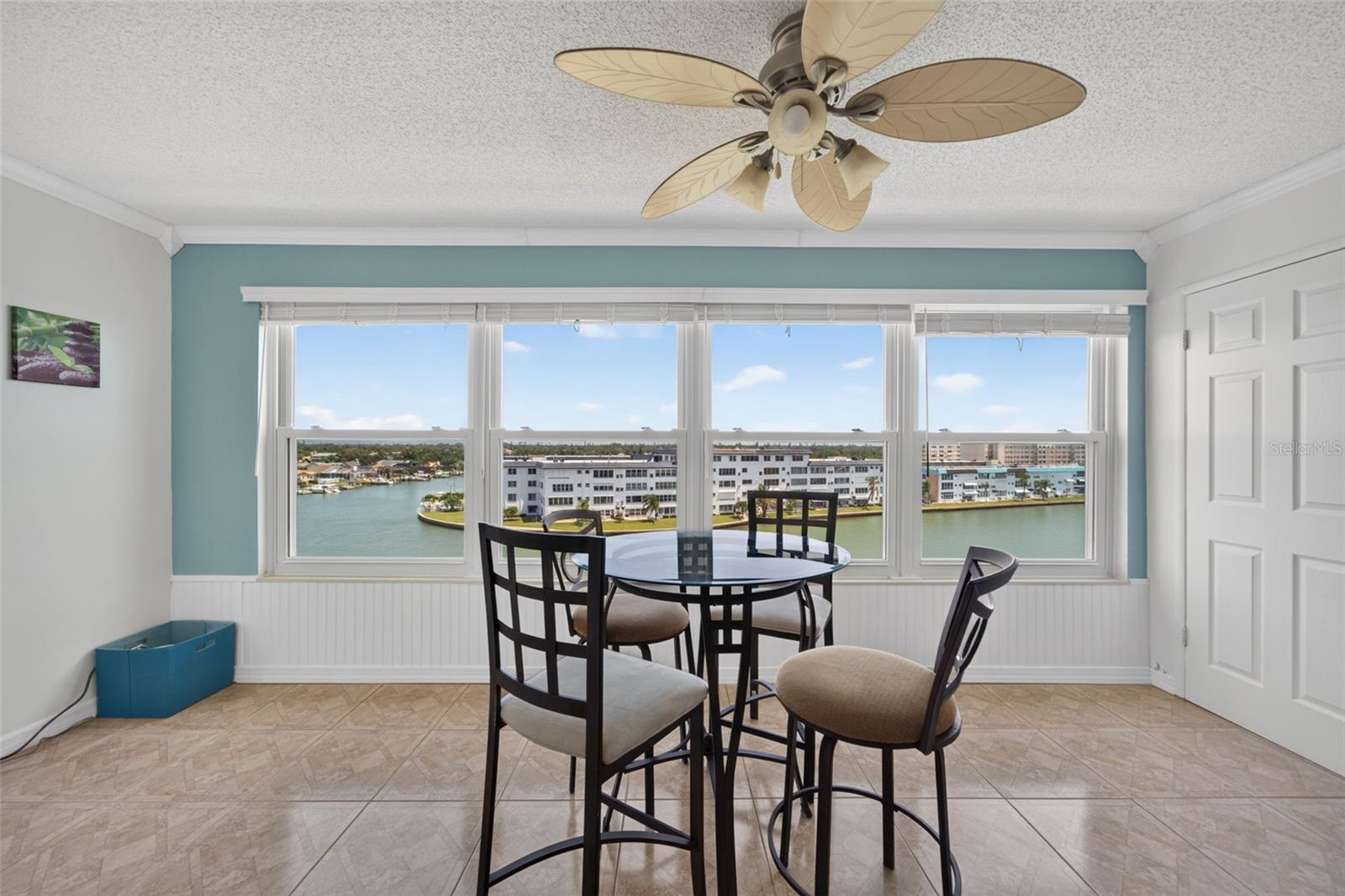 6025 Shore Blvd S #602 Property Photo 24