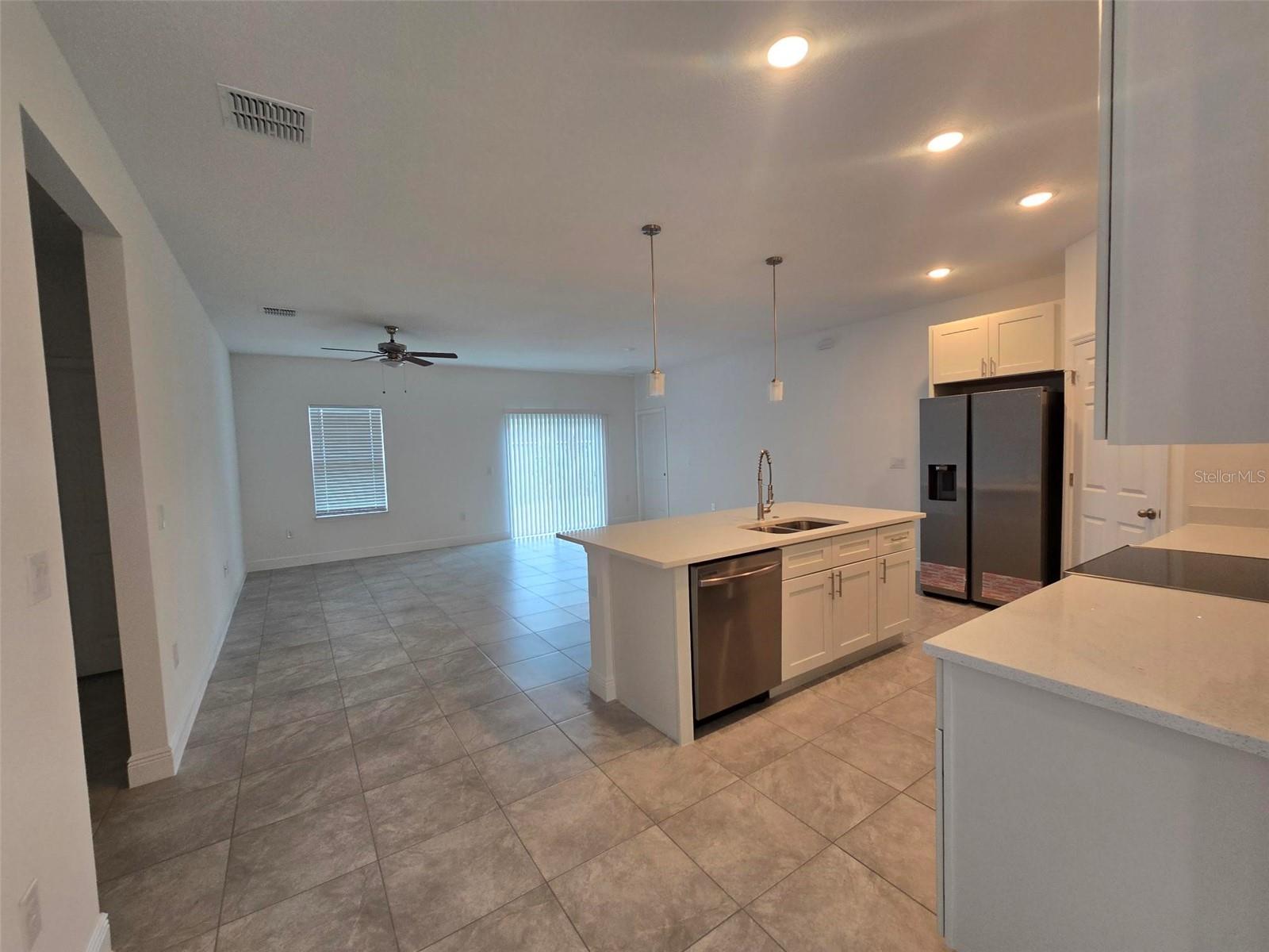 208 Locust Pass Property Photo 4