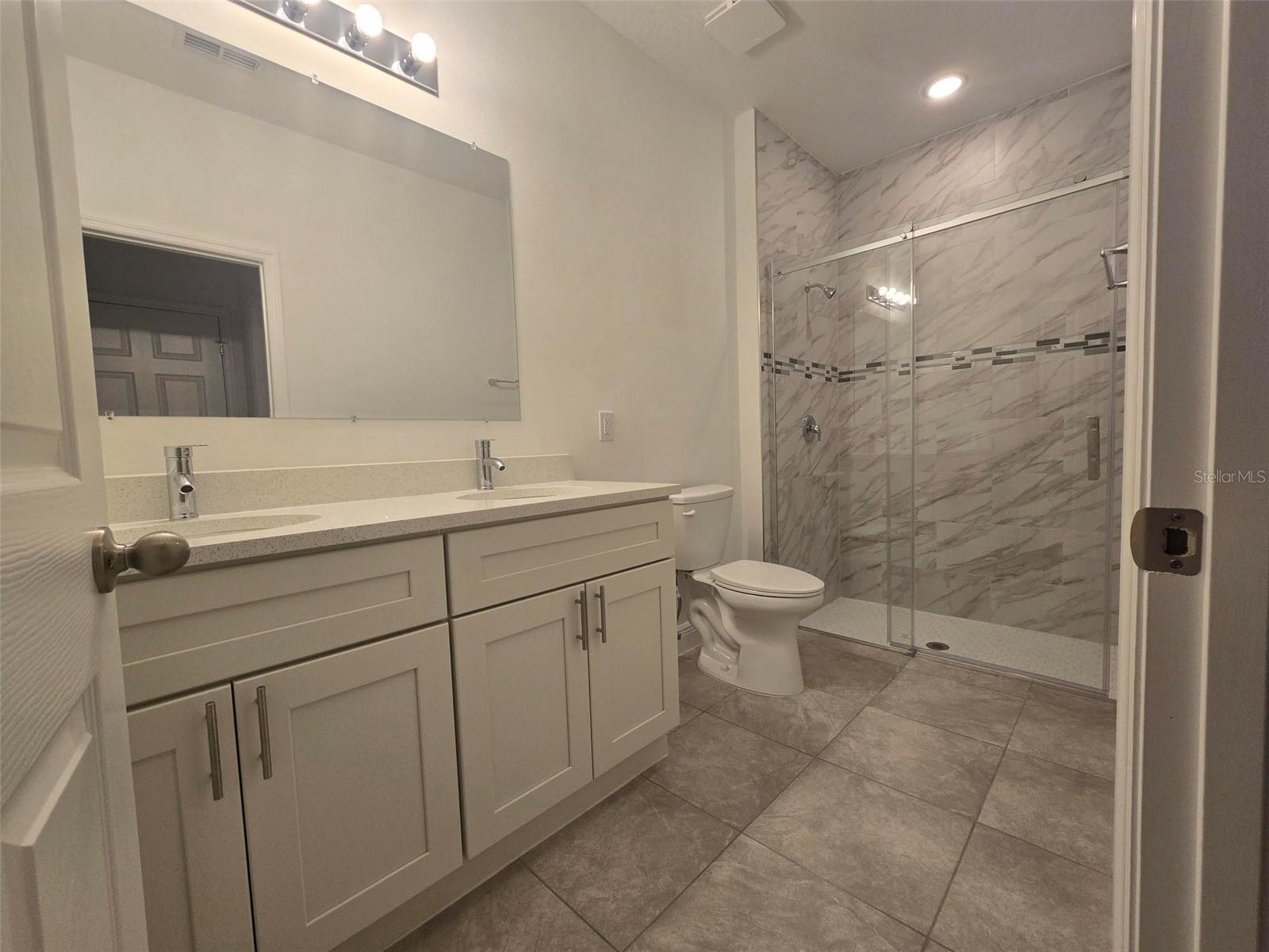 208 Locust Pass Property Photo 11