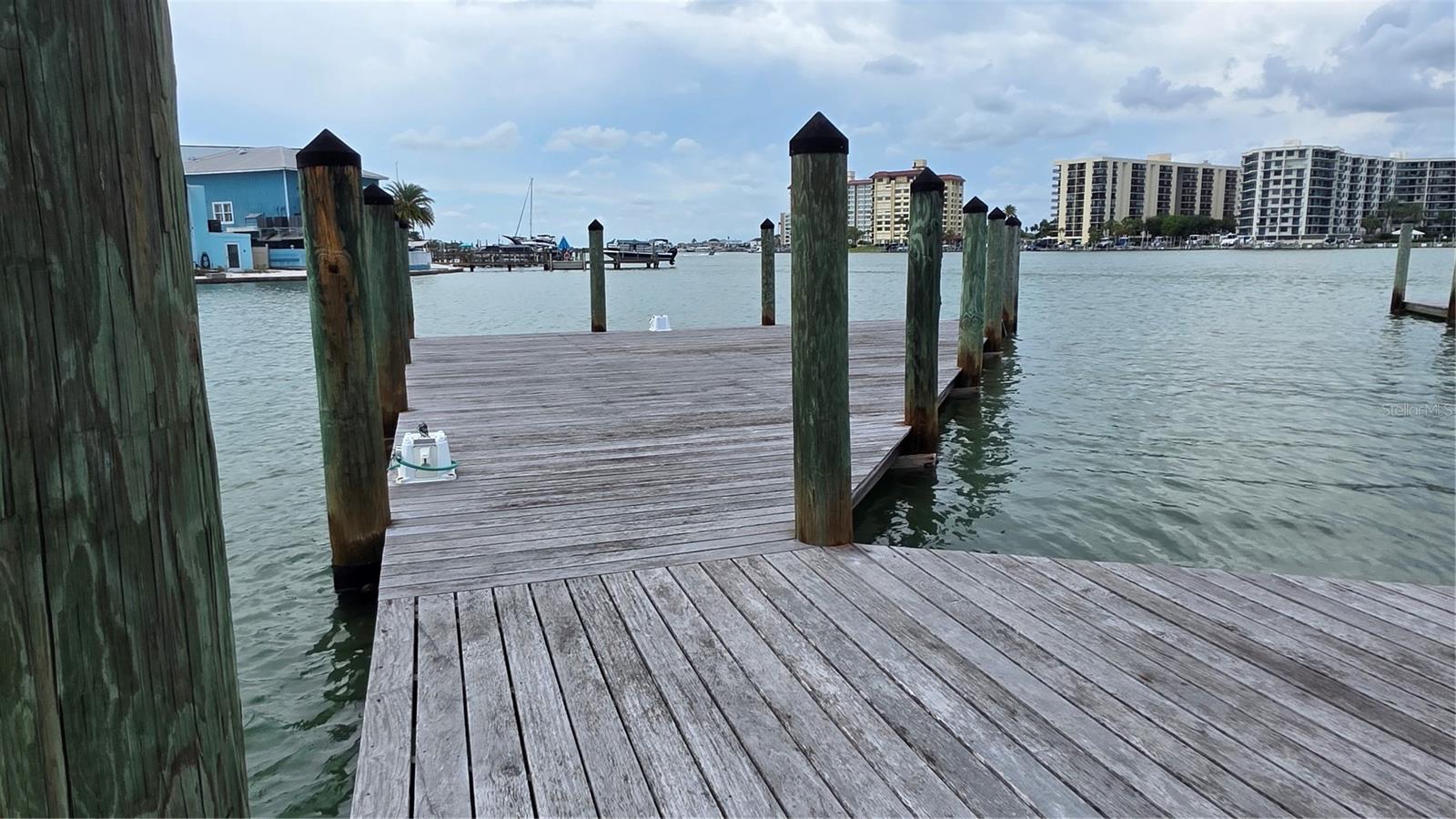627 Bay Esplanade Property Photo 6