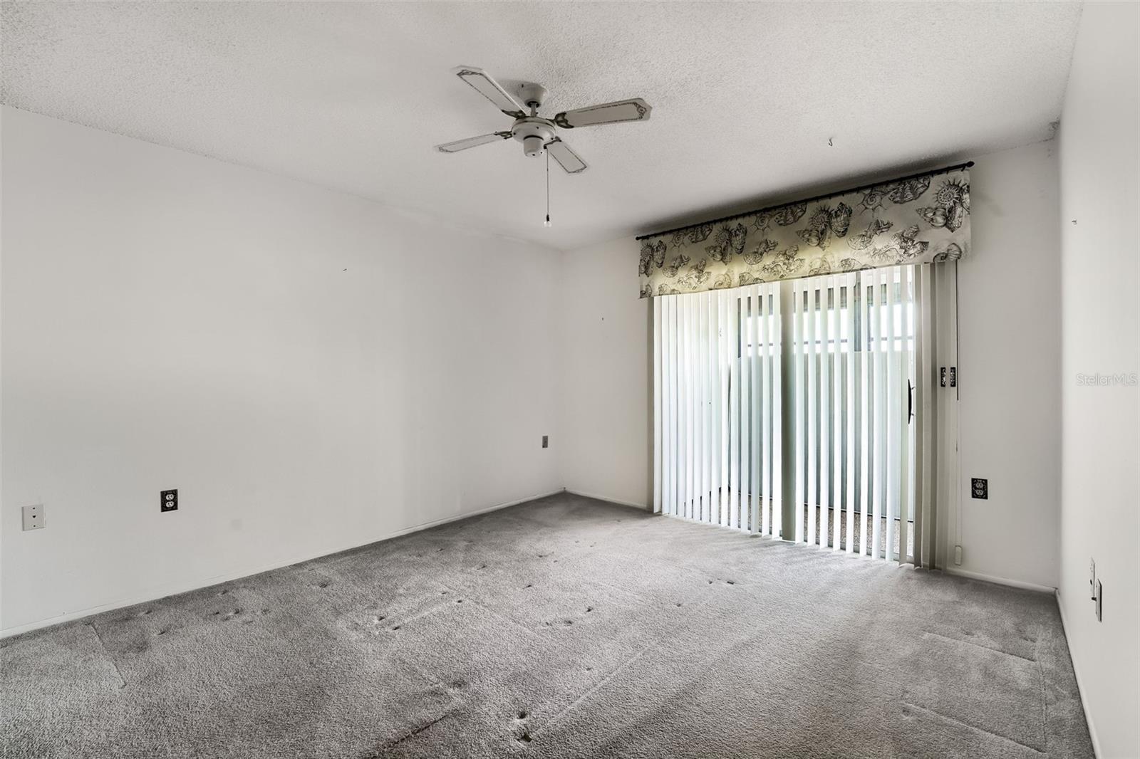 11210 Carriage Hill Dr #6 Property Photo 11
