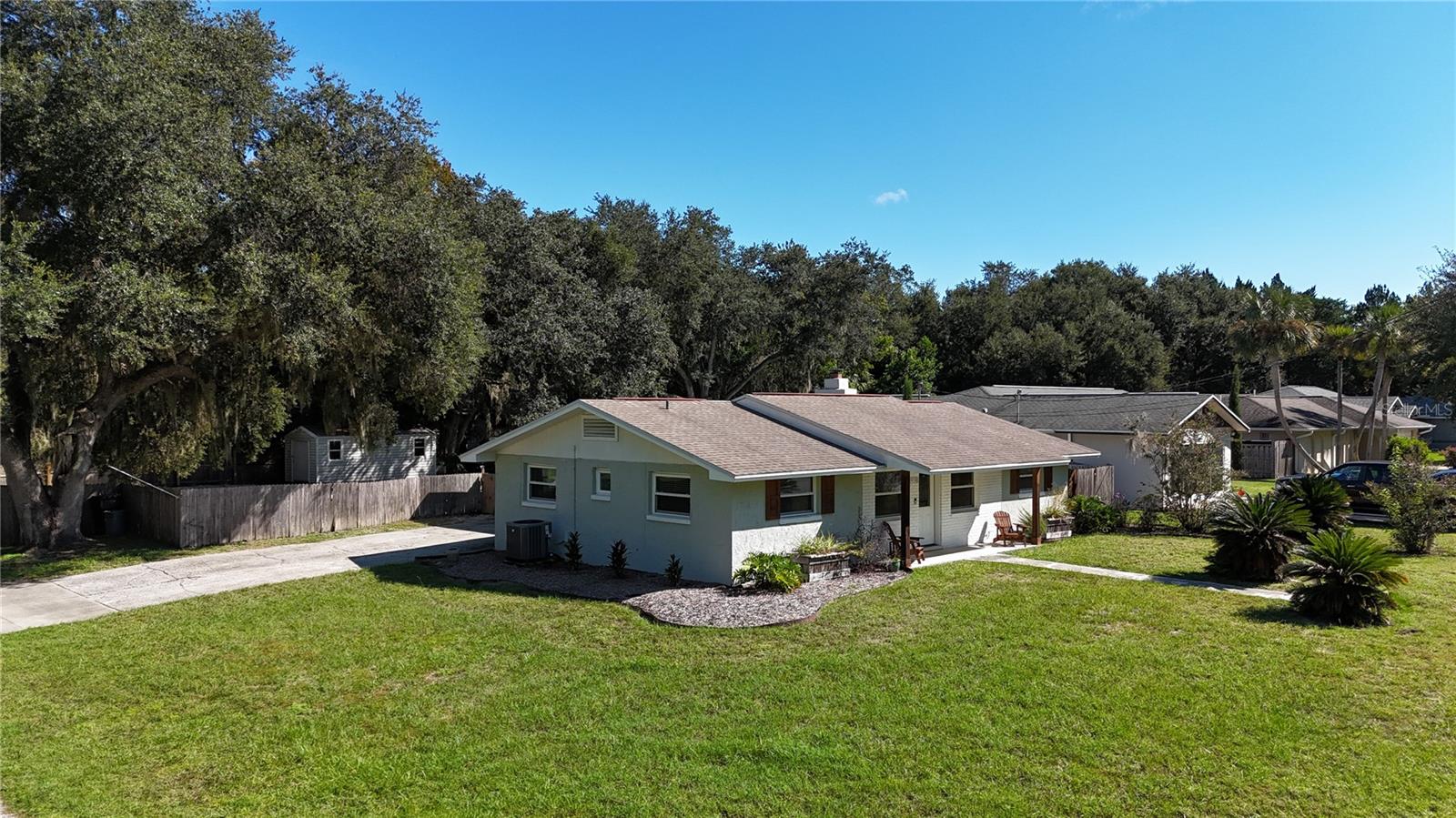 9705 W Pimpernel Ln Property Photo 2