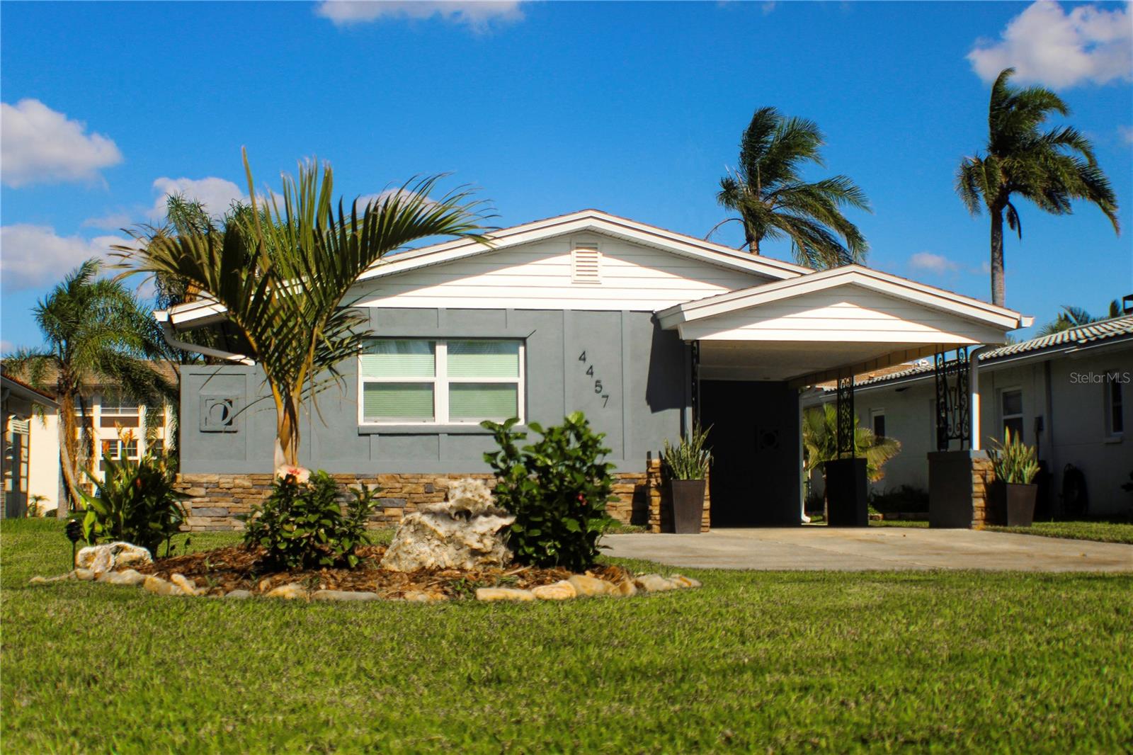 4457 Floramar Ter Property Photo 1