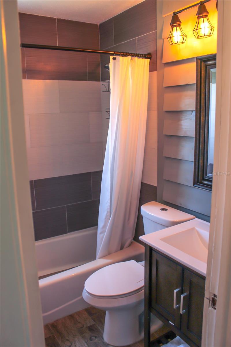 4457 Floramar Ter Property Photo 4