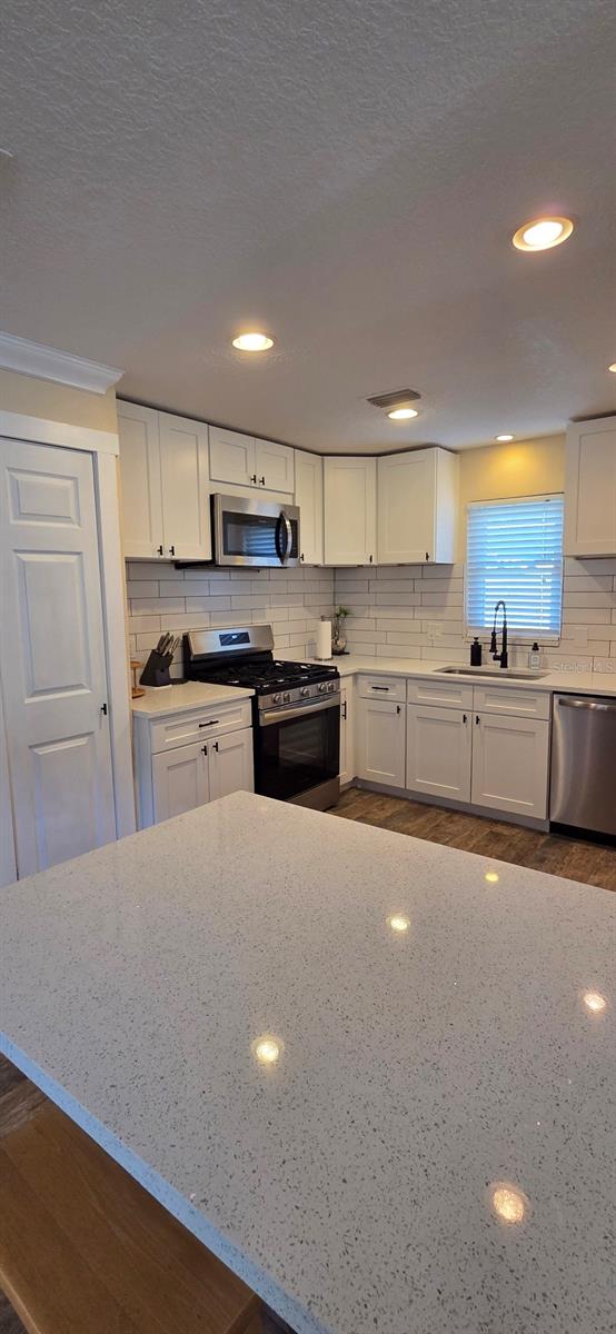 4457 Floramar Ter Property Photo 12