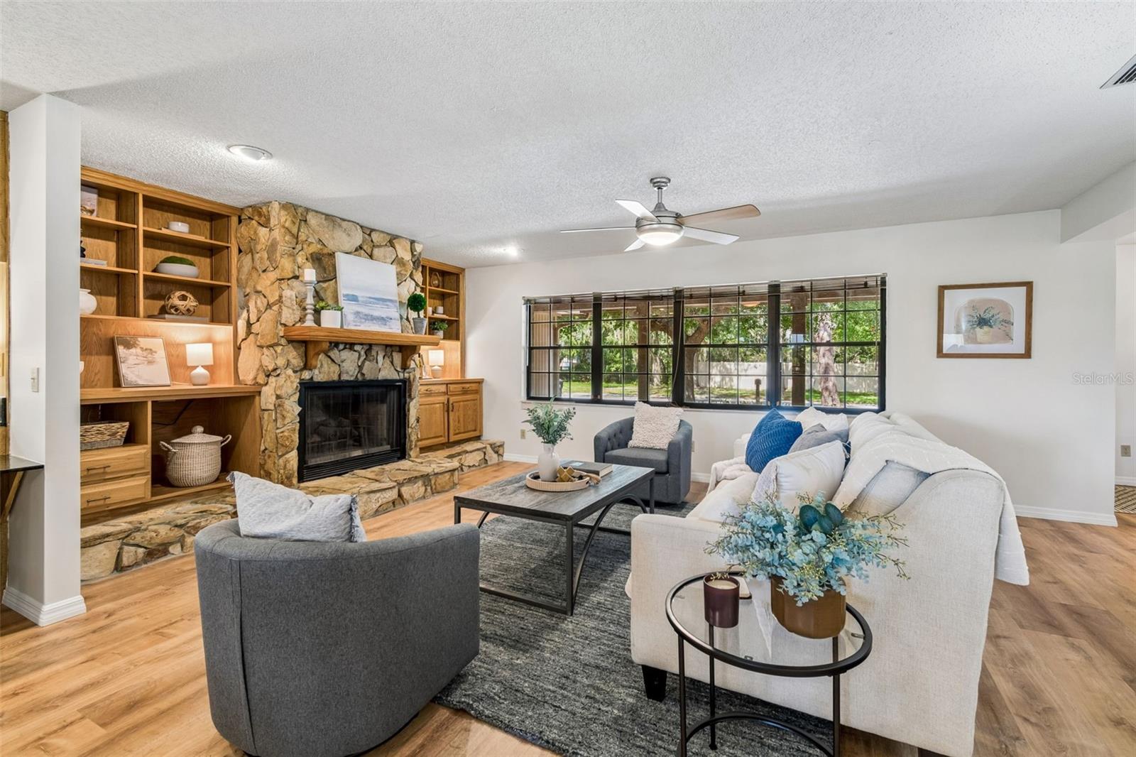16509 Round Oak Dr Property Photo 8