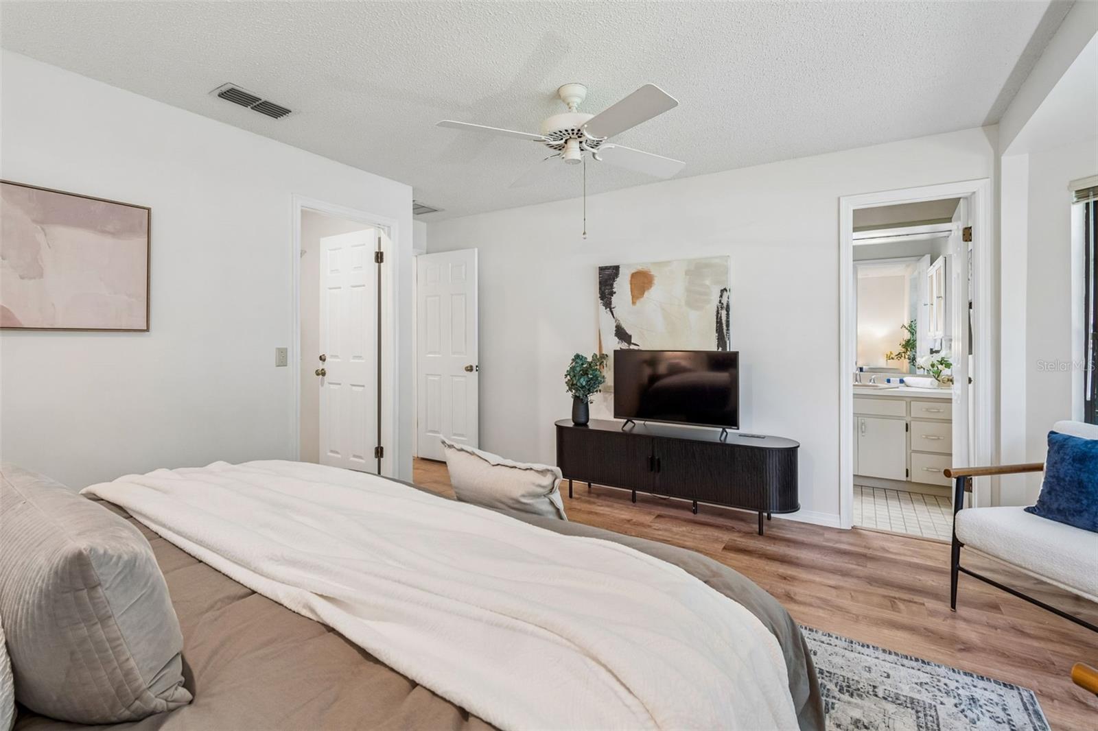16509 Round Oak Dr Property Photo 20