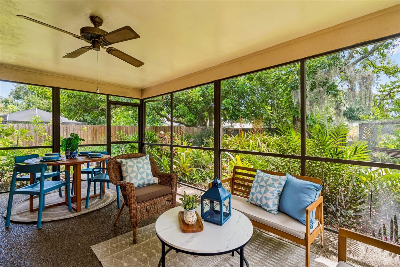 16509 Round Oak Dr Property Photo 38