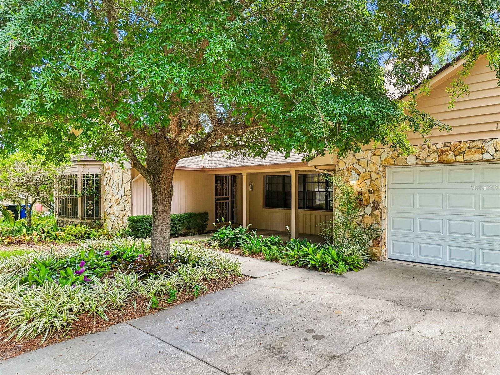 16509 Round Oak Dr Property Photo 49