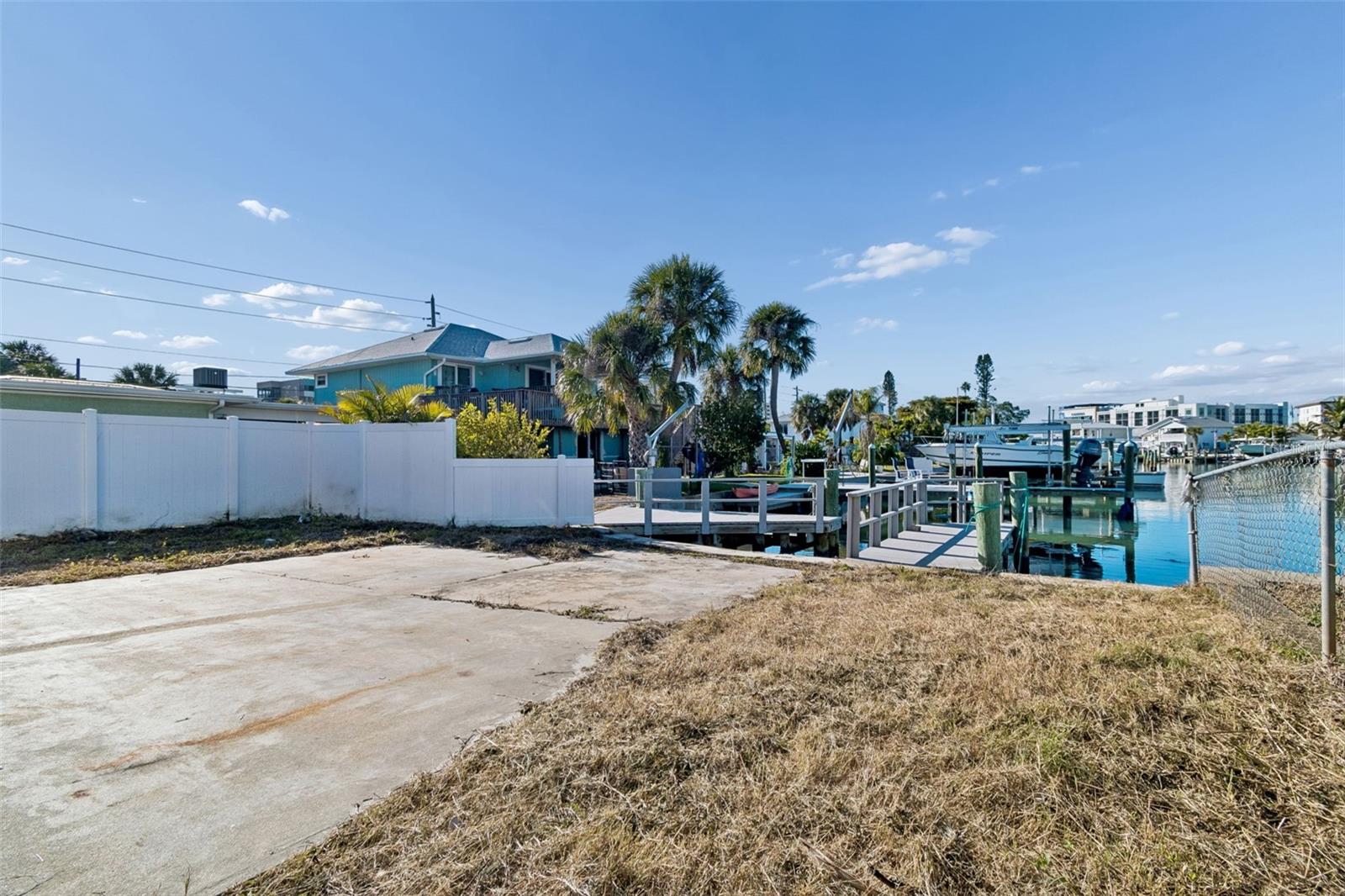 14919 N Bayshore Dr #1 Property Photo 30