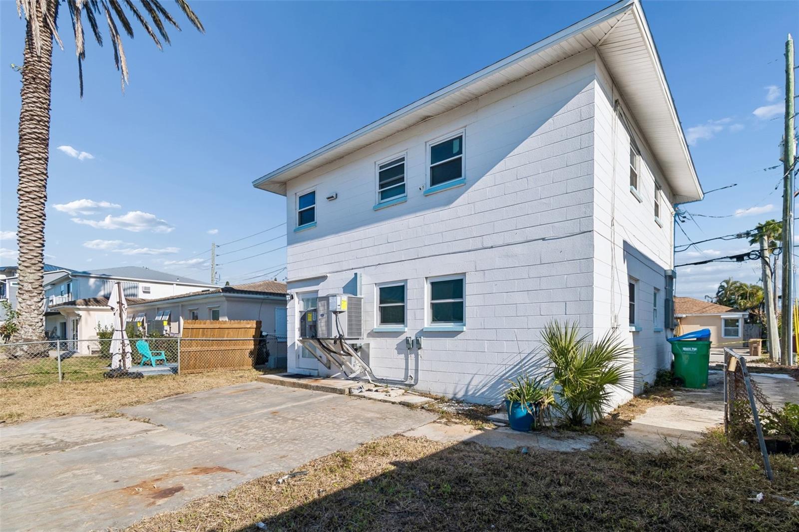 14919 N Bayshore Dr #1 Property Photo 32