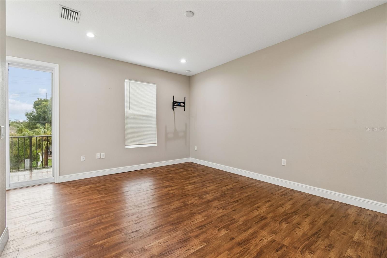 8528 Patsy St Property Photo 5