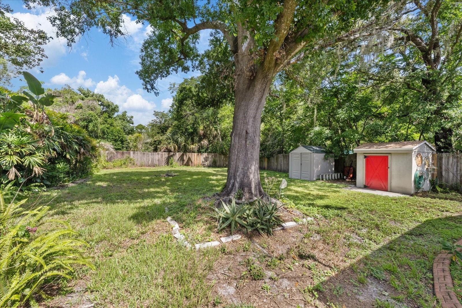 12510 Noreast Lake Dr Property Photo 35