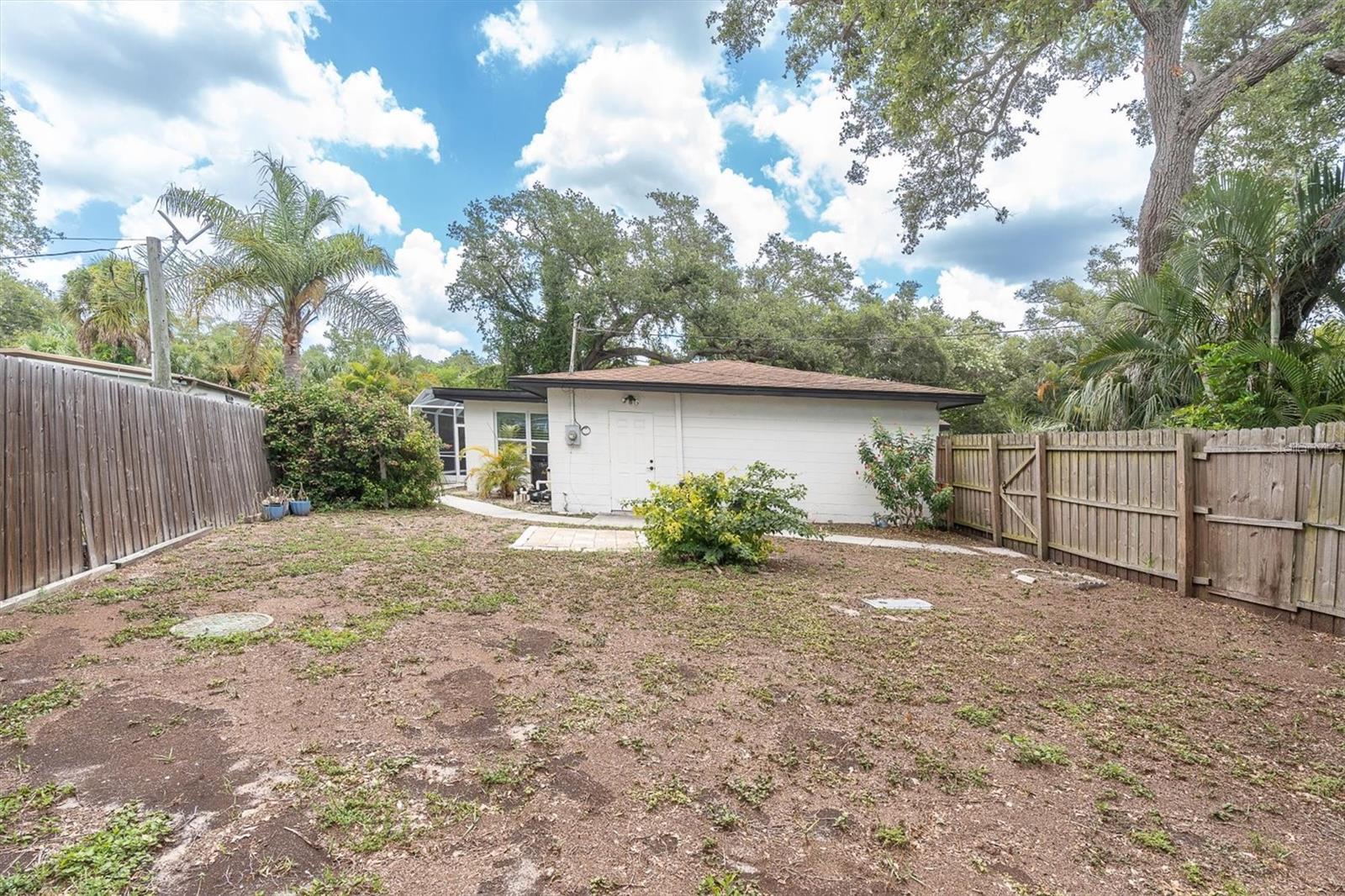 4986 Woodland Dr Property Photo 32