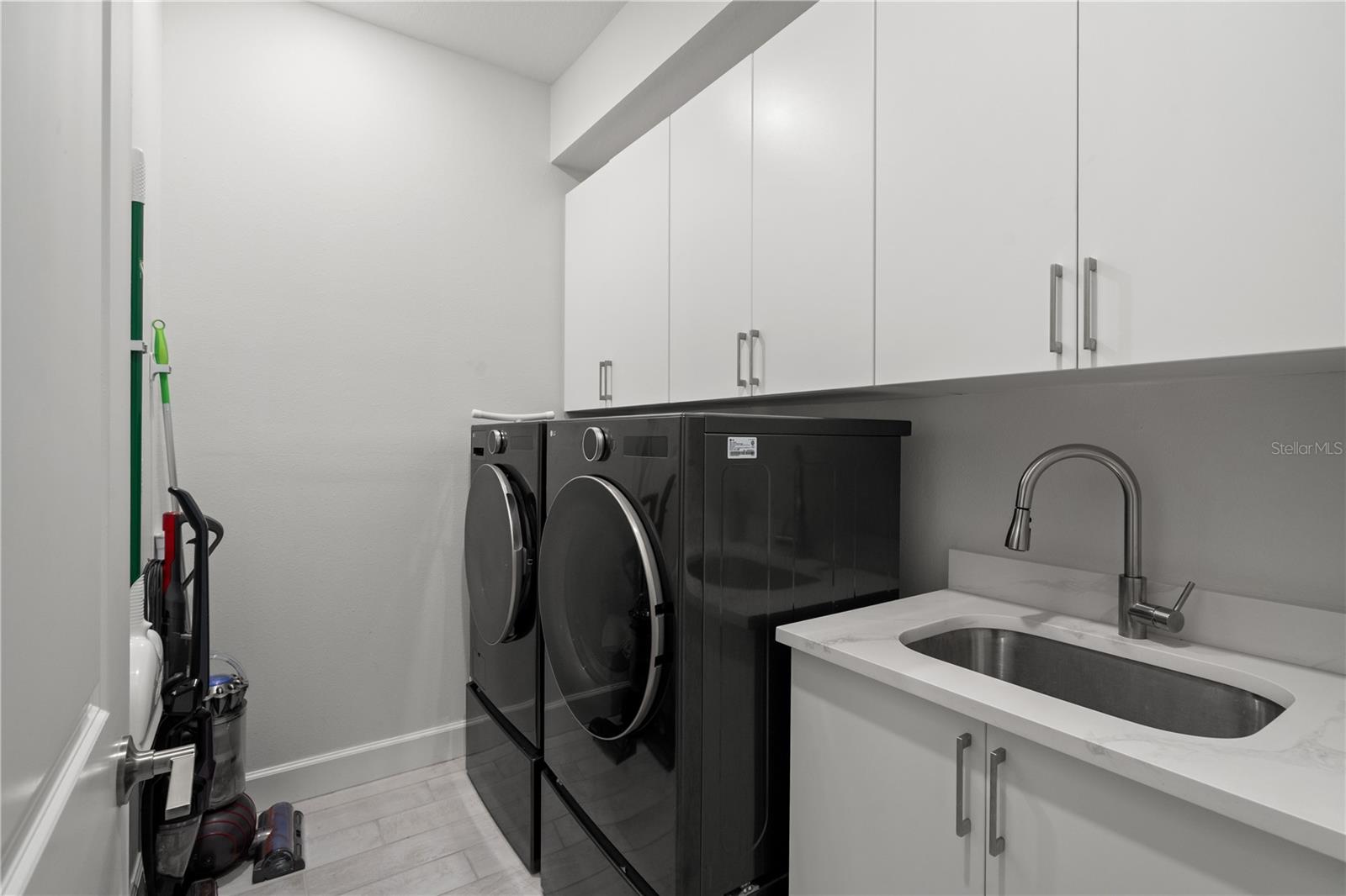 33875 Castaway Loop Property Photo 38