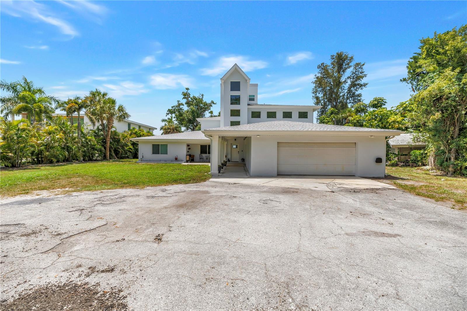 2280 Pinellas Point Dr S Property Photo 4