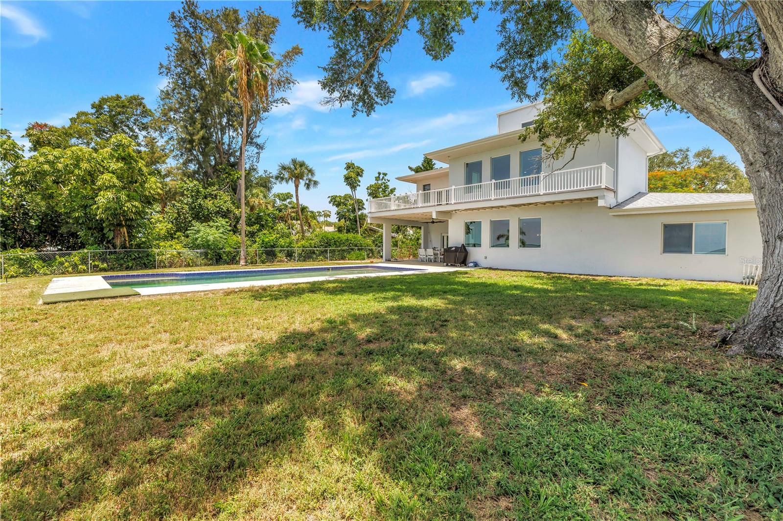 2280 Pinellas Point Dr S Property Photo 77