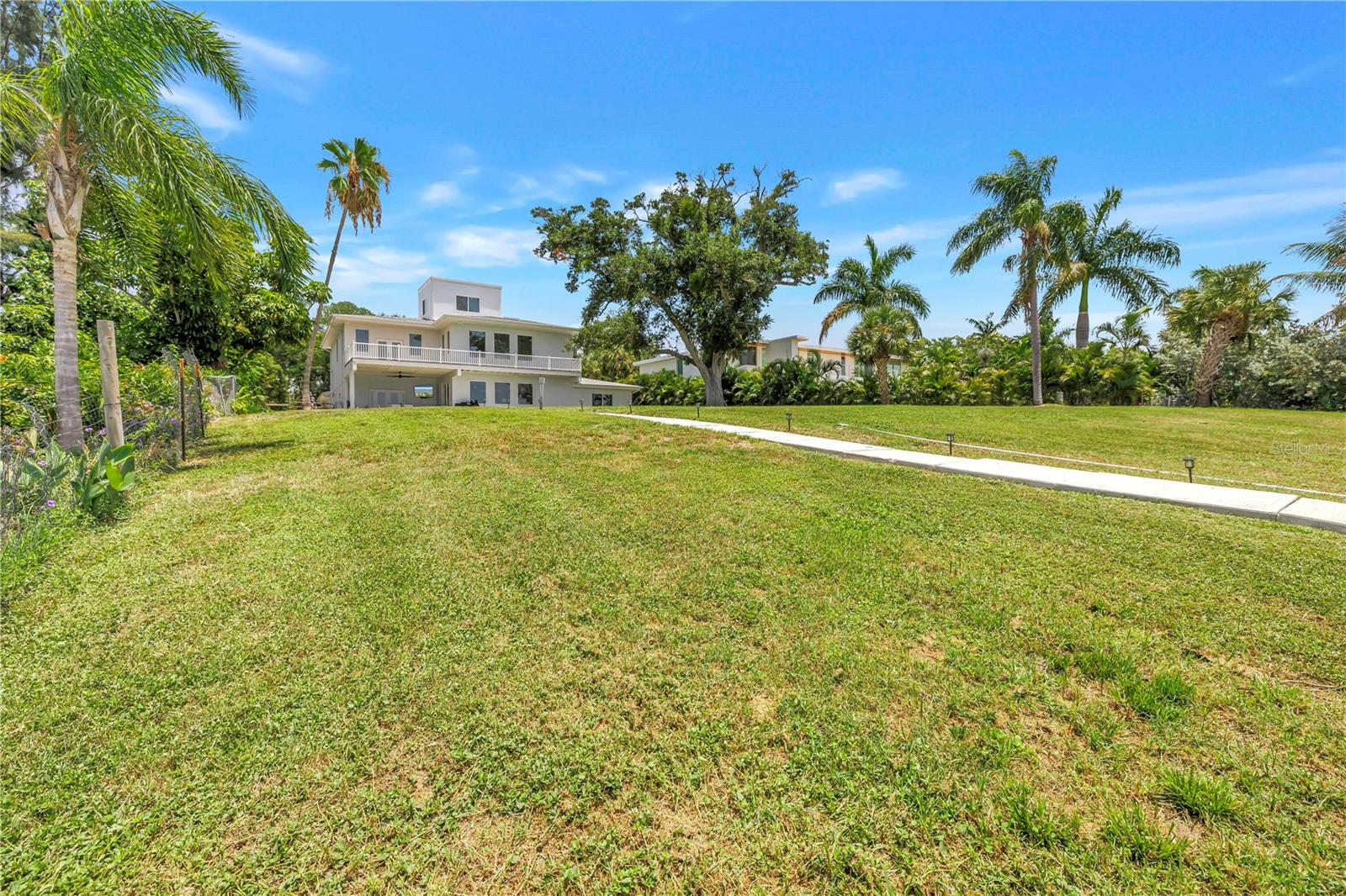 2280 Pinellas Point Dr S Property Photo 81
