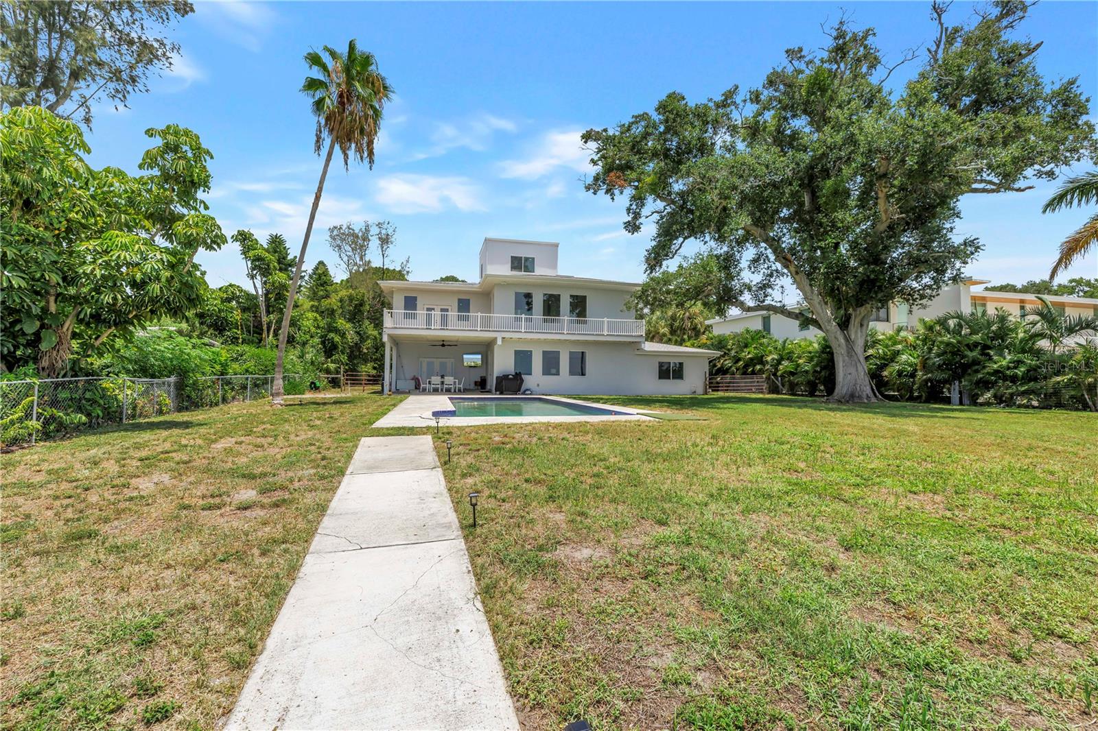 2280 Pinellas Point Dr S Property Photo 87