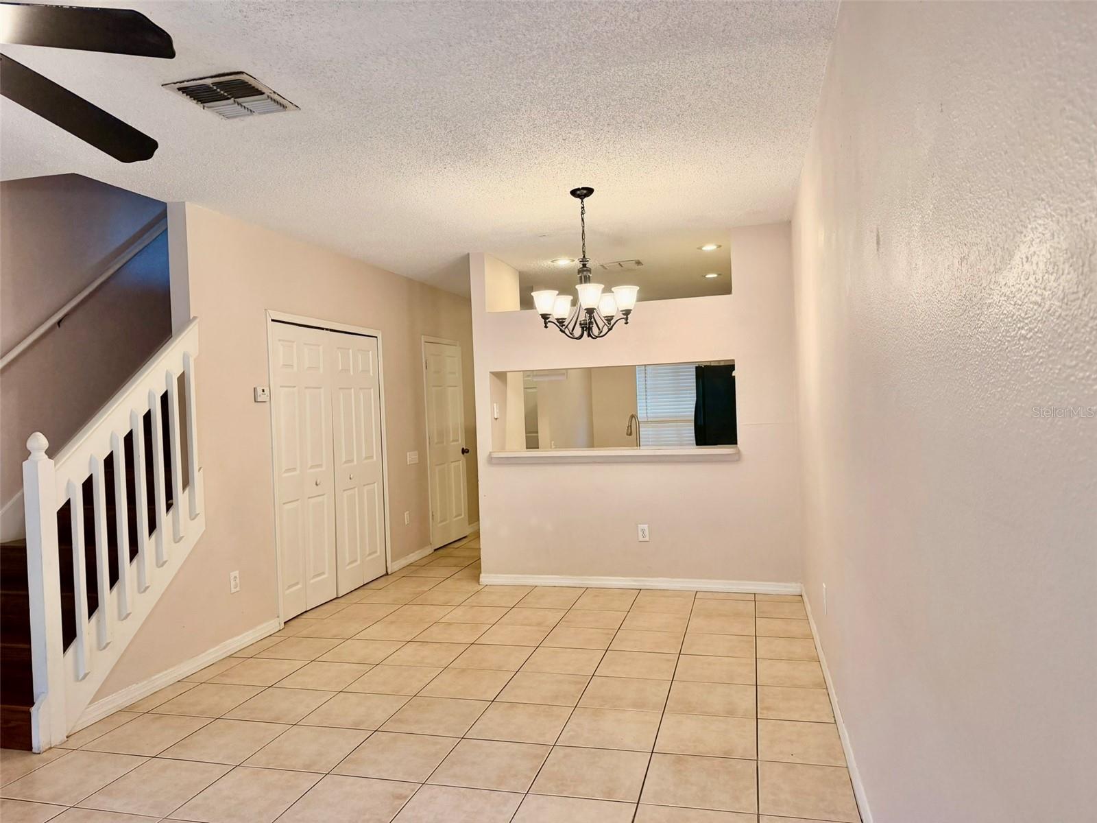 TB8530109 Property Photo 12