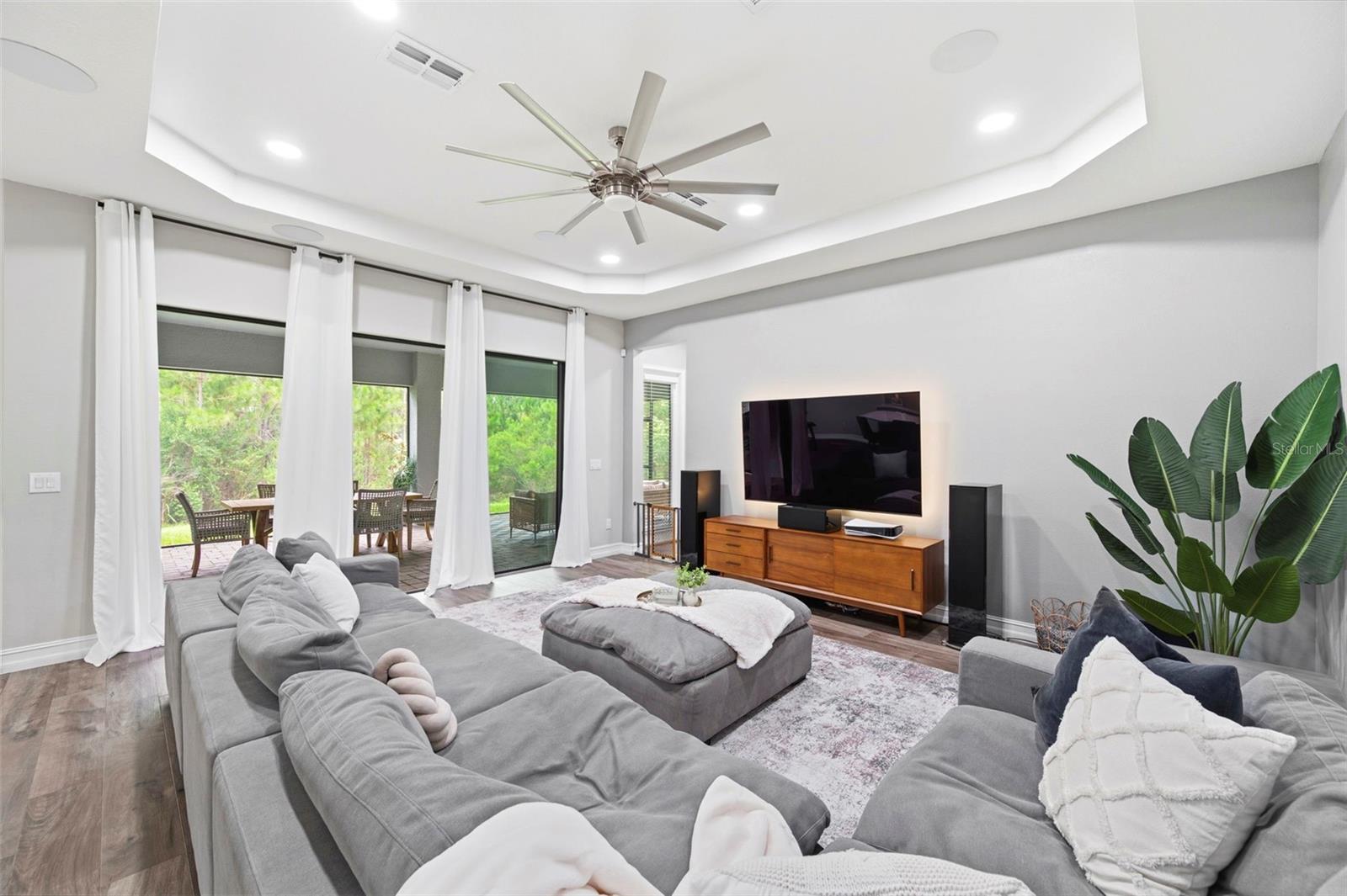4441 Albero Pl Property Photo 26