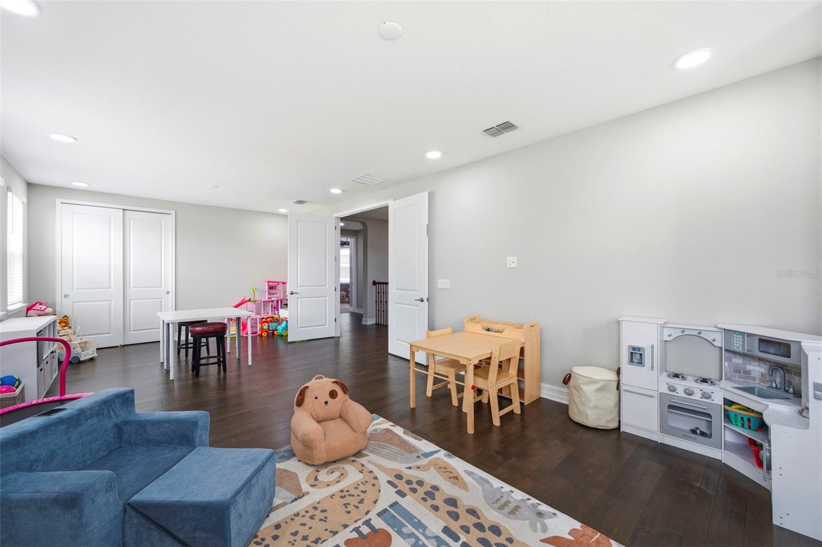 4441 Albero Pl Property Photo 34
