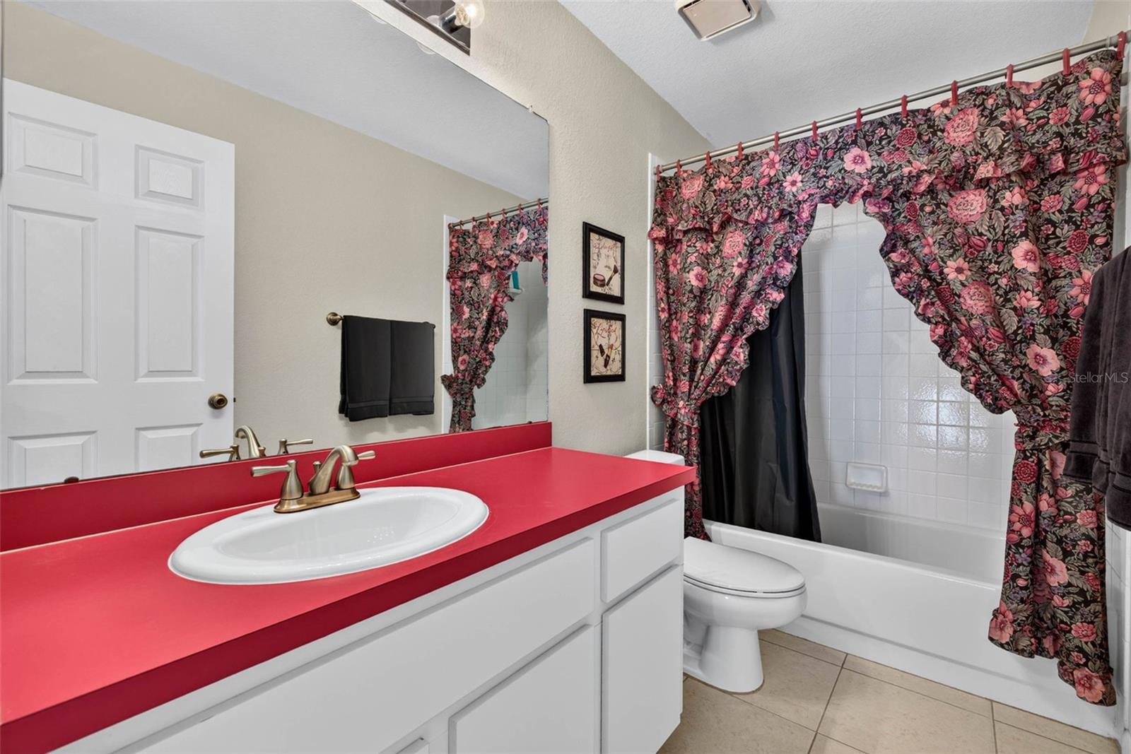 11123 Clayridge Dr Property Photo 25
