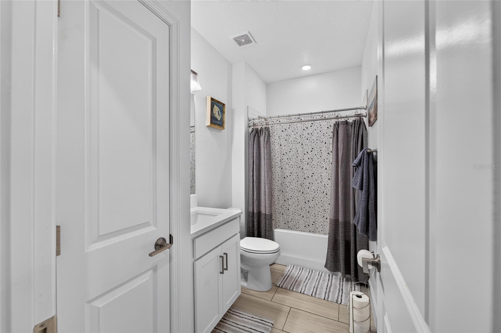 12569 Lily Quartz Loop Property Photo 32