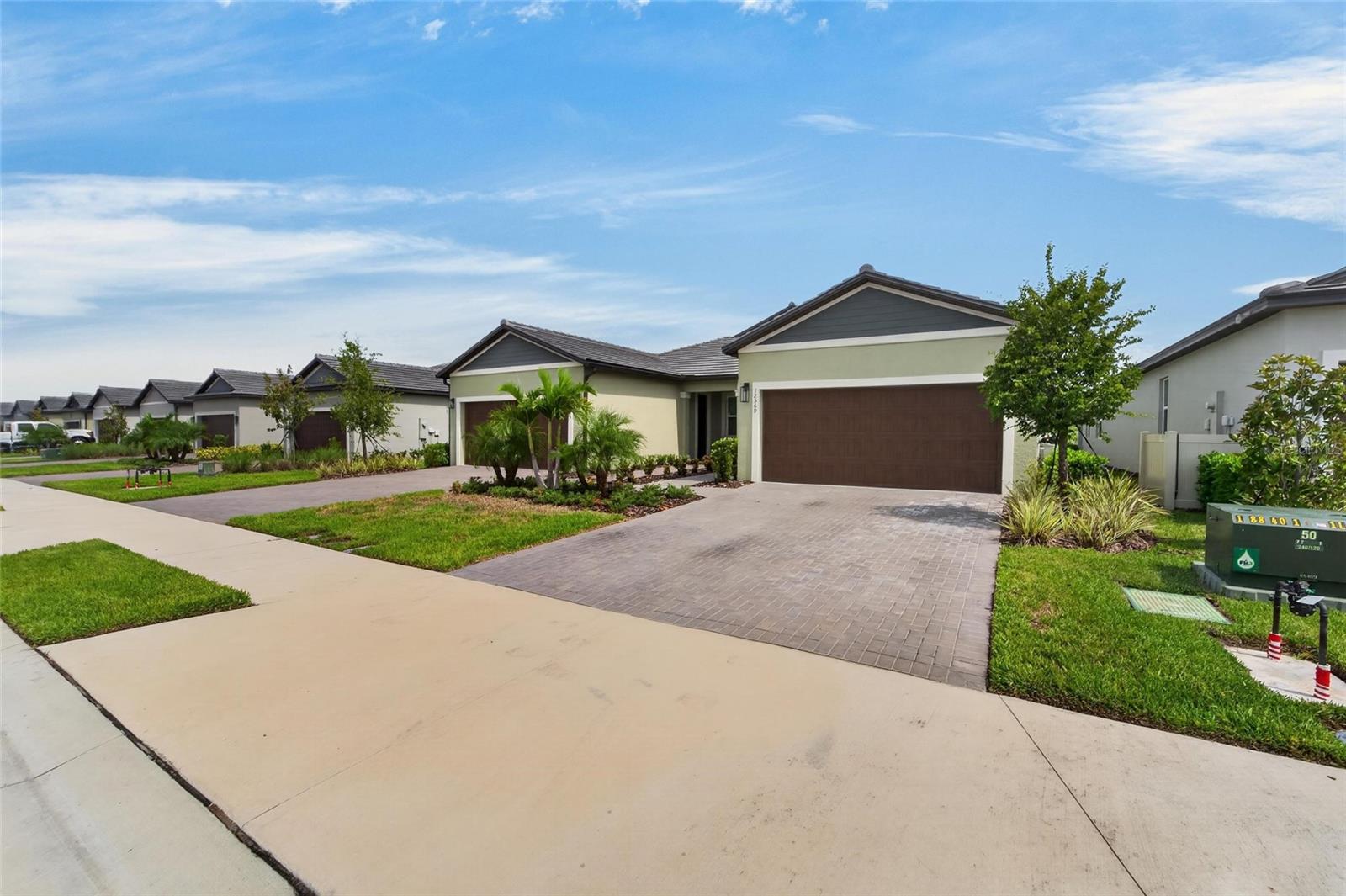 12569 Lily Quartz Loop Property Photo 42