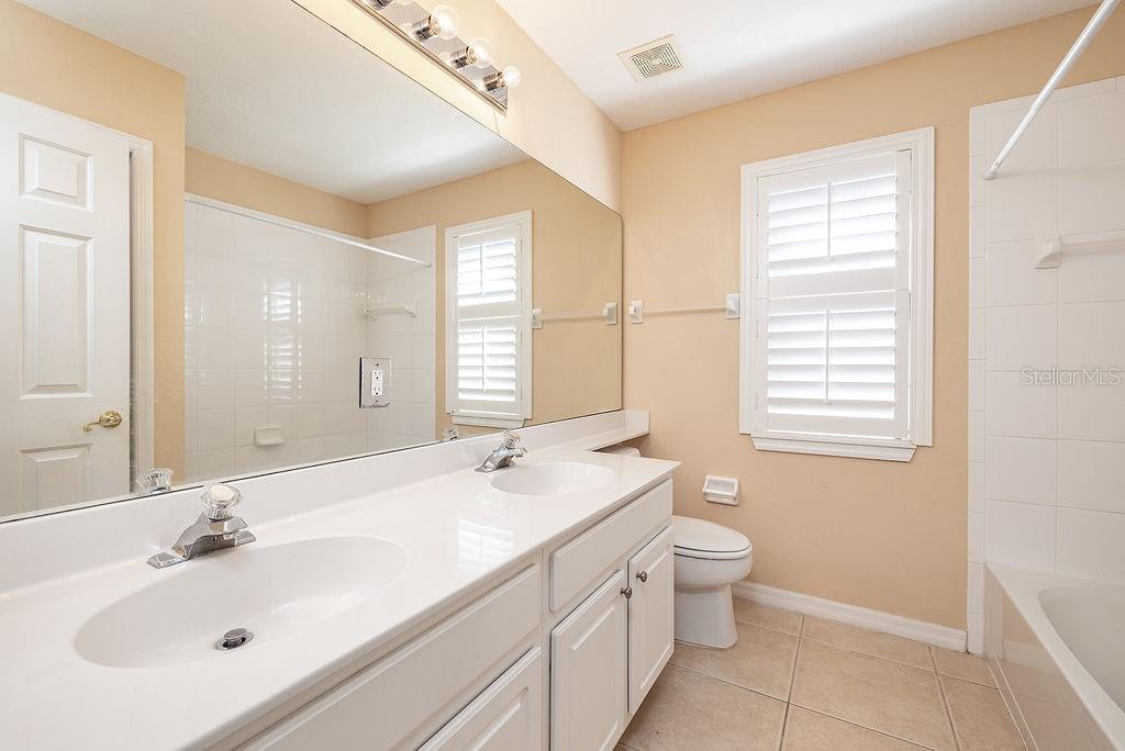 5028 Ashington Landing Dr Property Photo 25