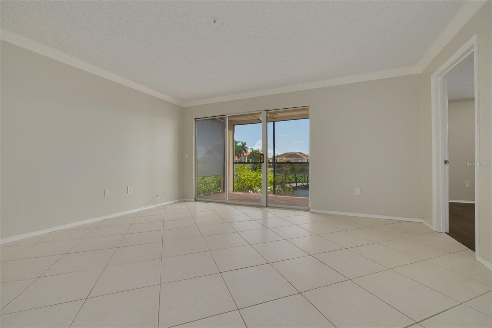 2400 Feather Sound Dr #914 Property Photo 8