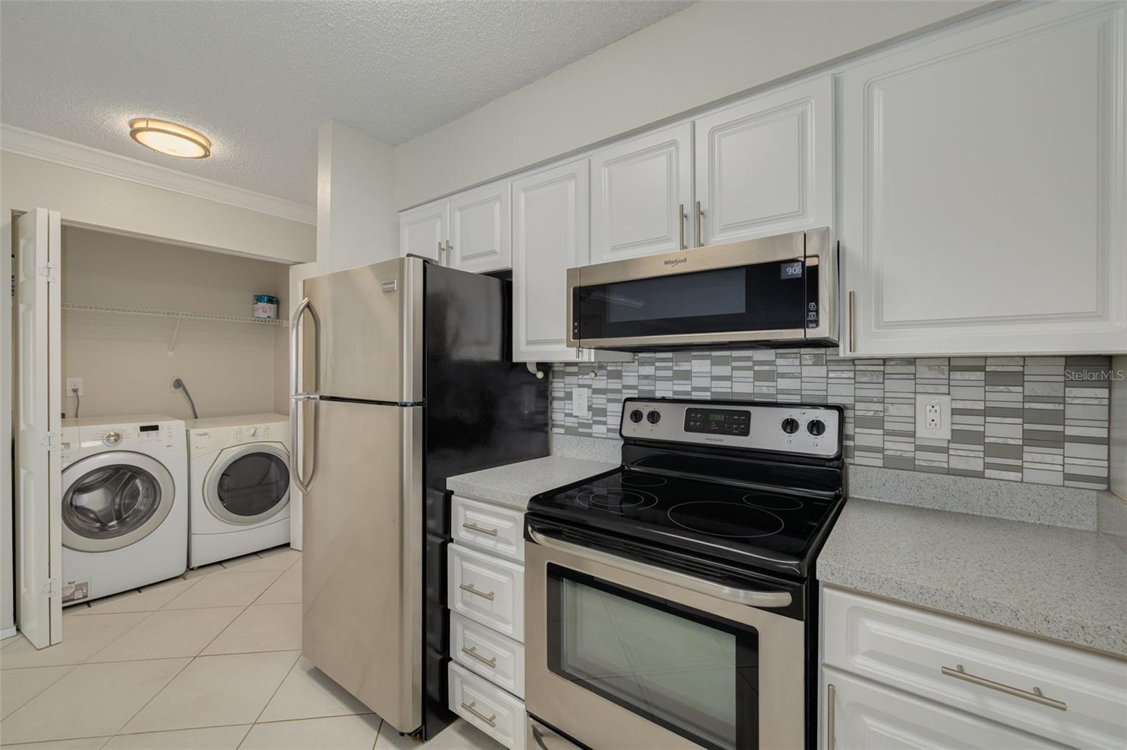 2400 Feather Sound Dr #914 Property Photo 18
