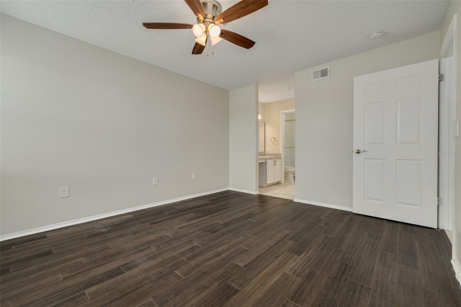 2400 Feather Sound Dr #914 Property Photo 24