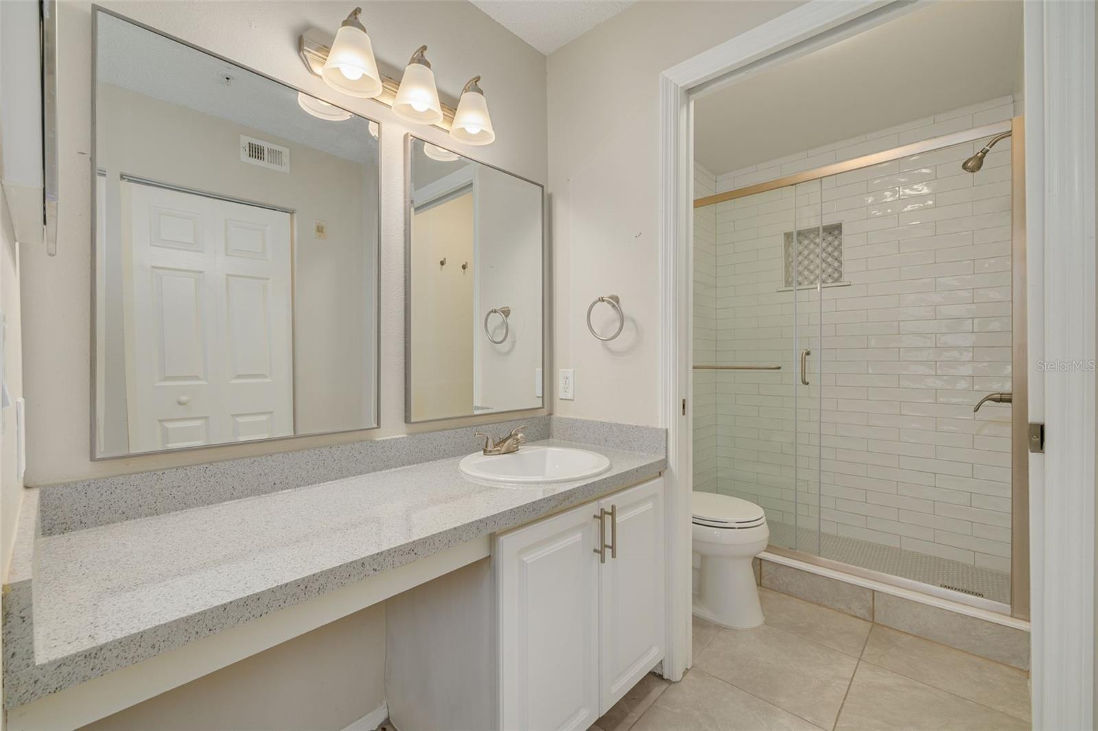 2400 Feather Sound Dr #914 Property Photo 26