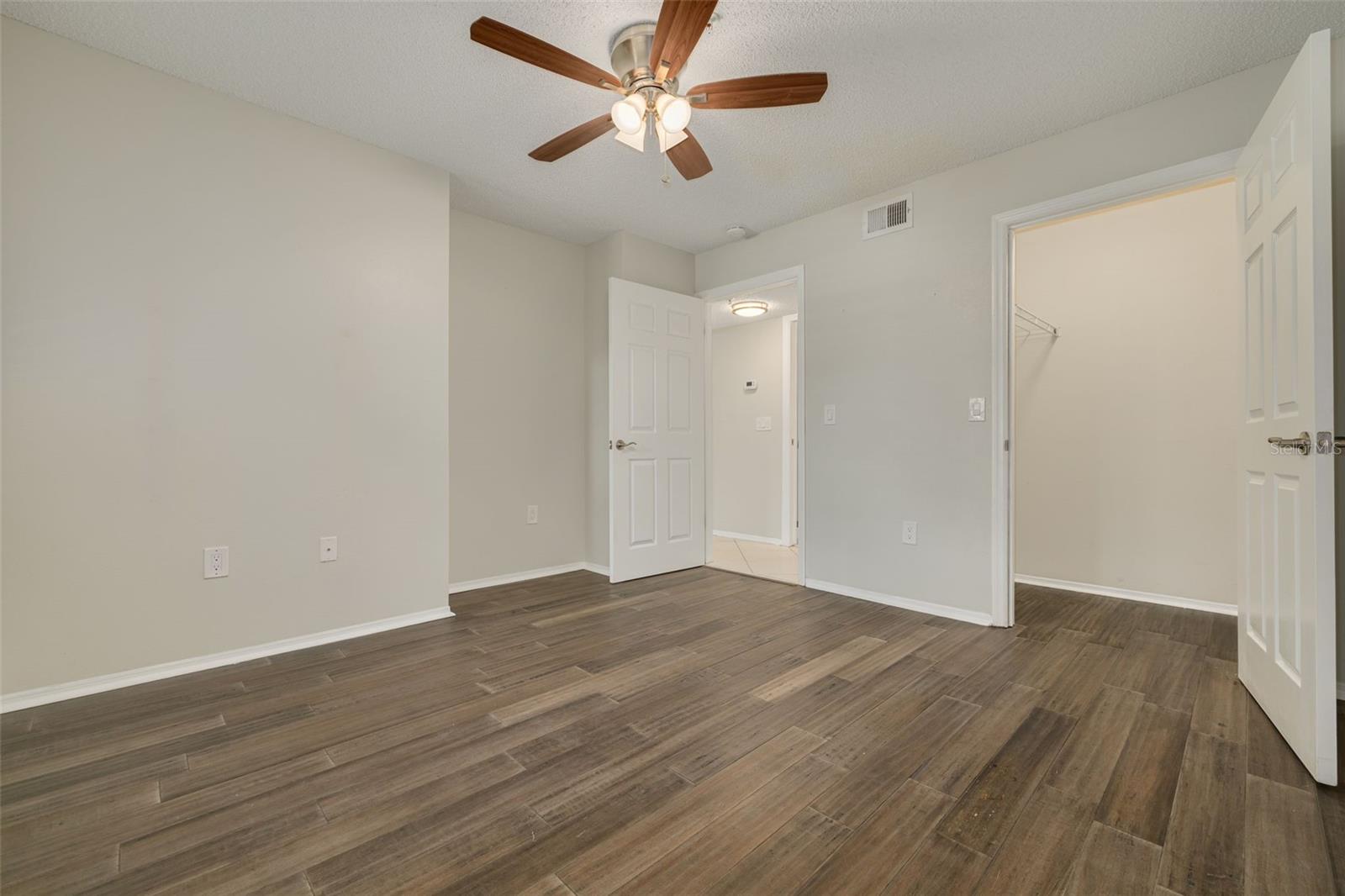 2400 Feather Sound Dr #914 Property Photo 29
