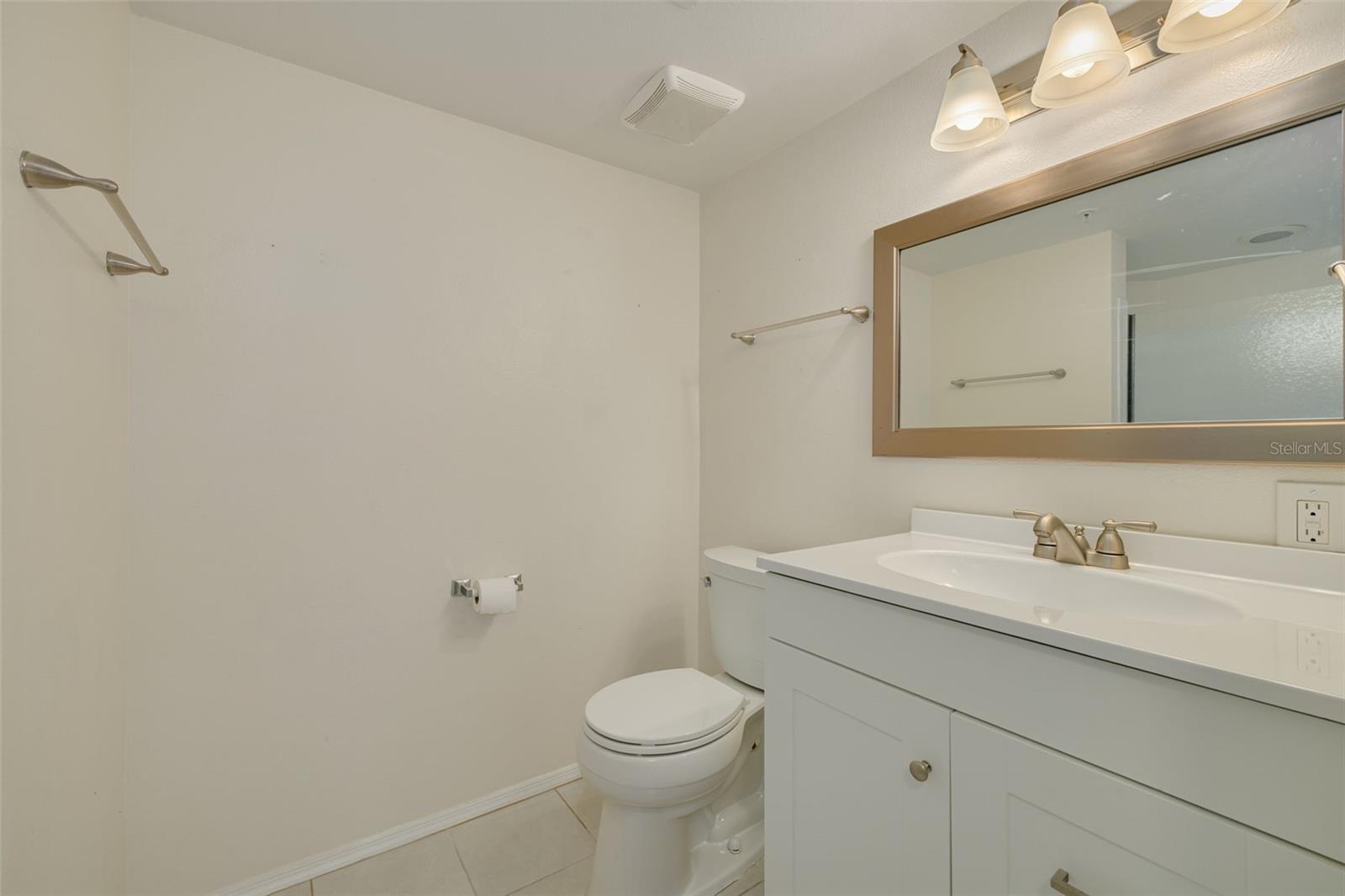 2400 Feather Sound Dr #914 Property Photo 30