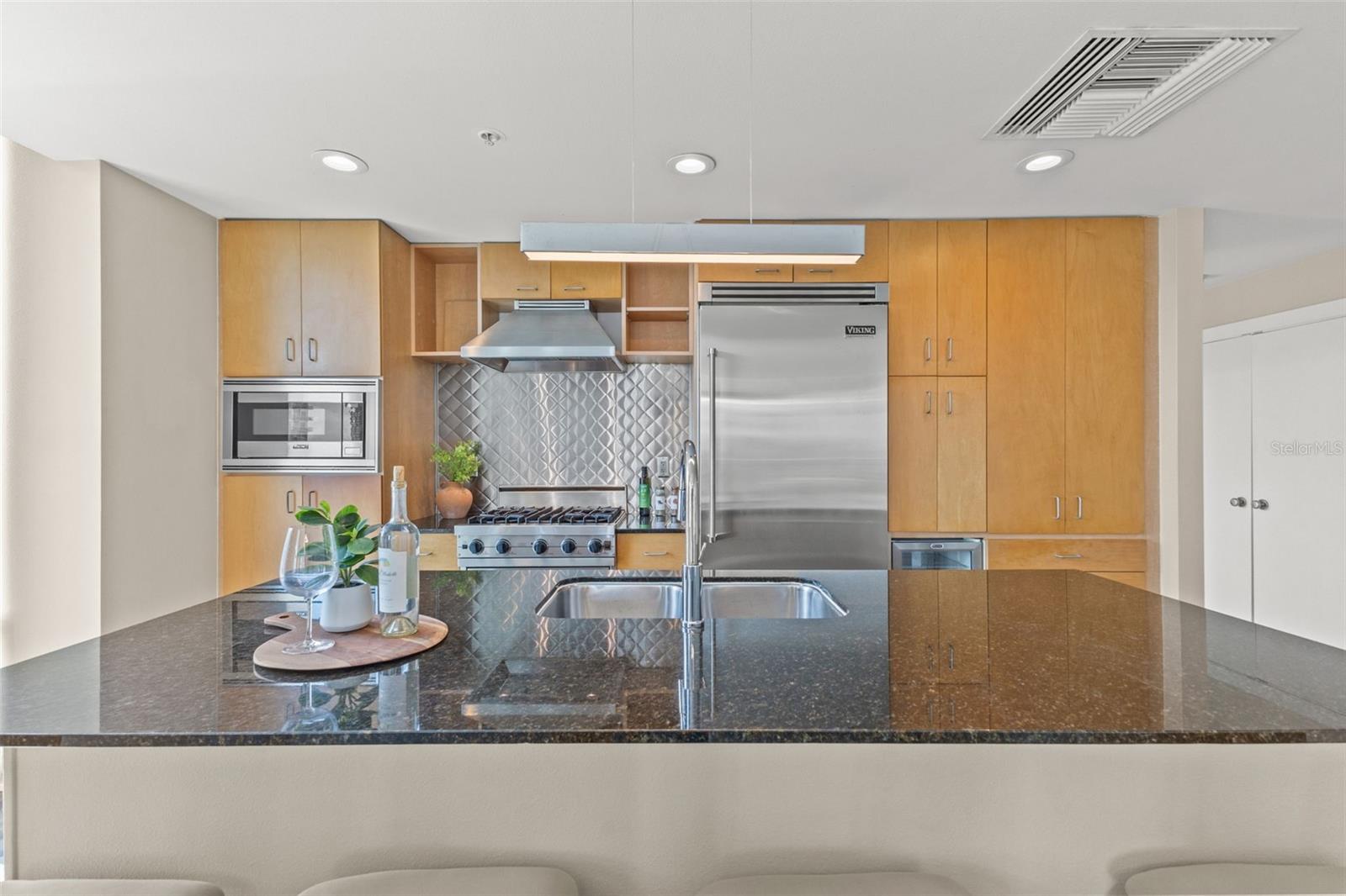 1120 E Kennedy Blvd #1229 Property Photo 11
