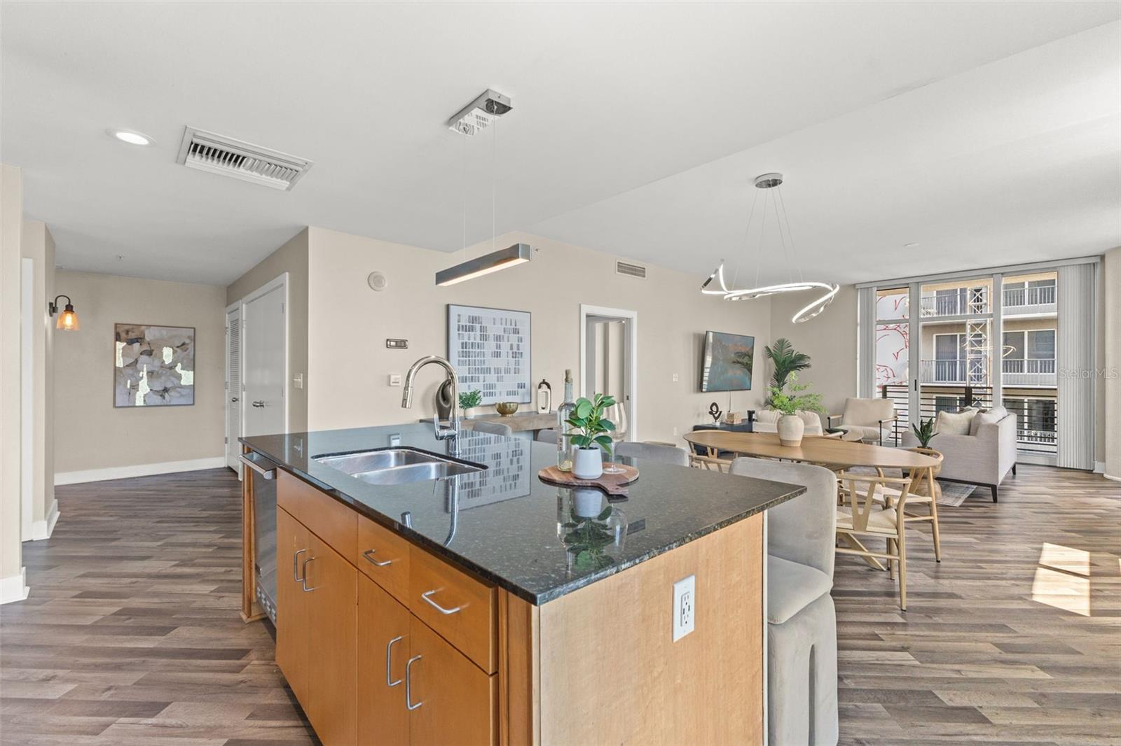 1120 E Kennedy Blvd #1229 Property Photo 15