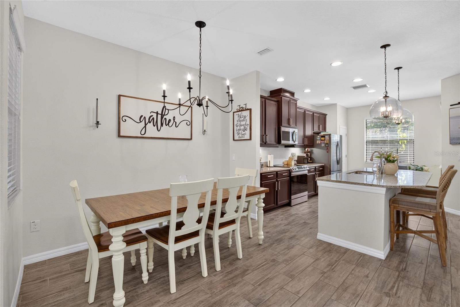 4752 Wandering Way Property Photo 6