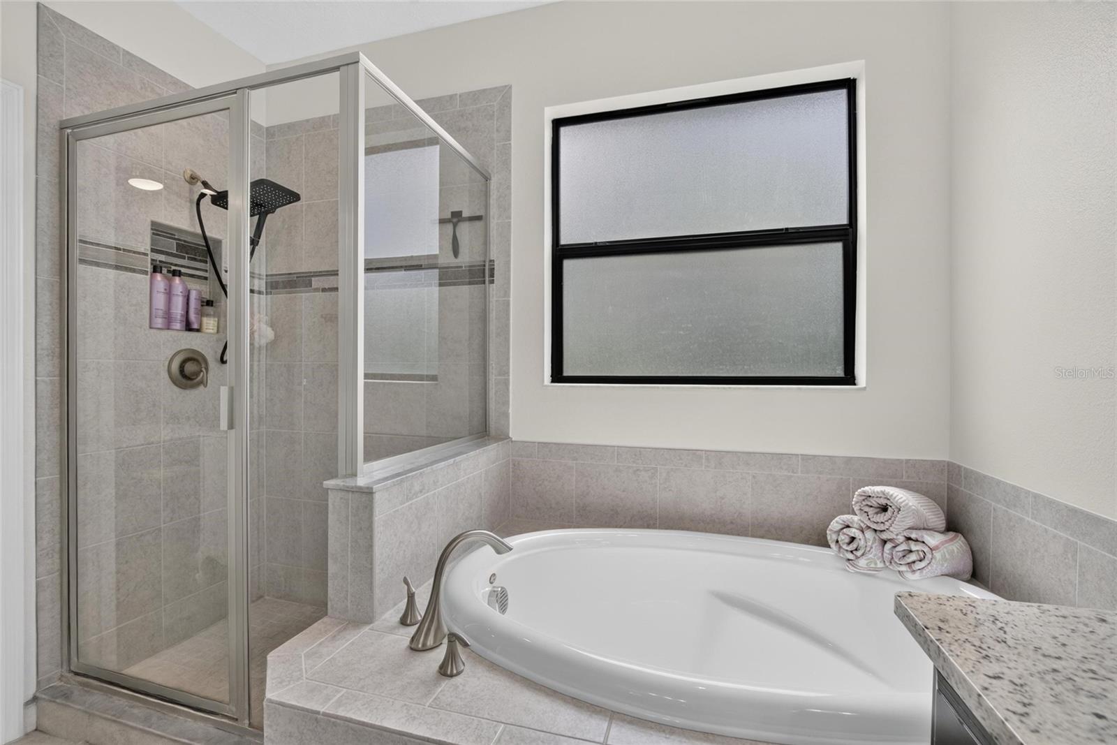 4752 Wandering Way Property Photo 20