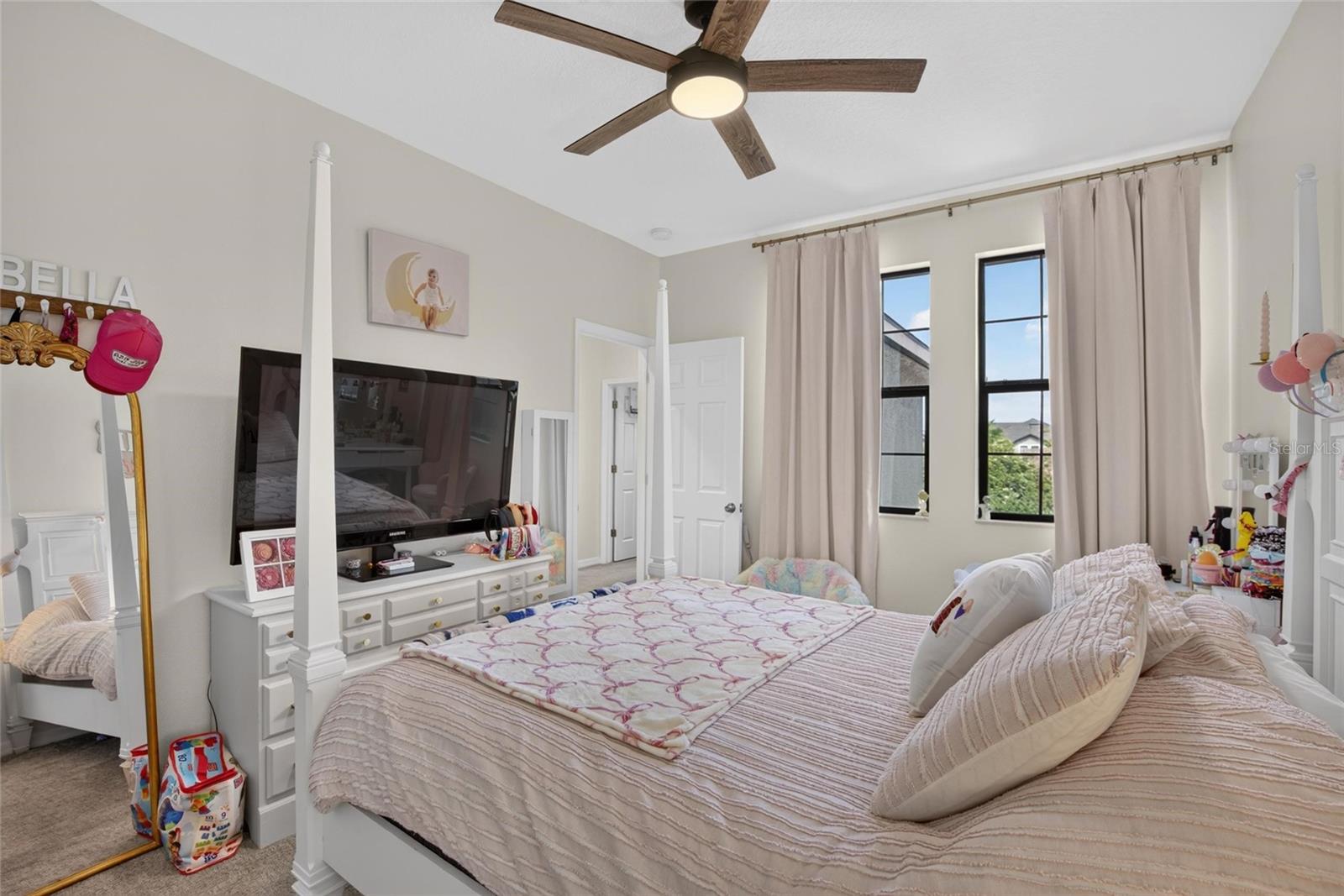 4752 Wandering Way Property Photo 22
